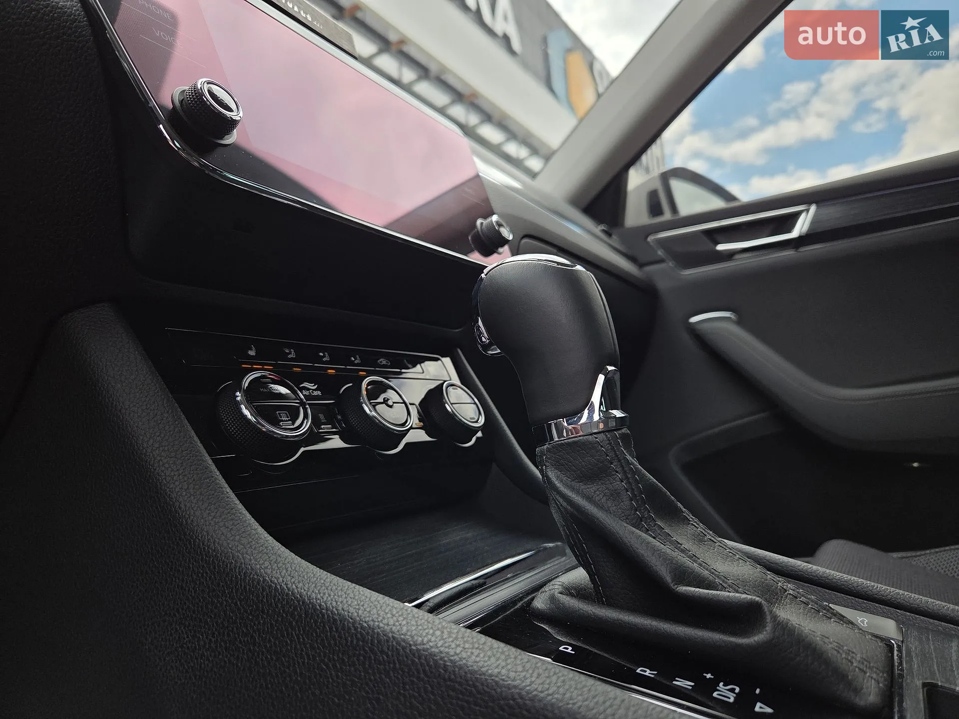 2020 Skoda Superb - мініатюра 69