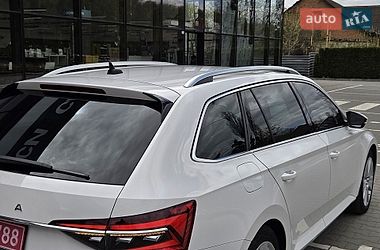Универсал Skoda Superb 2020 в Киеве