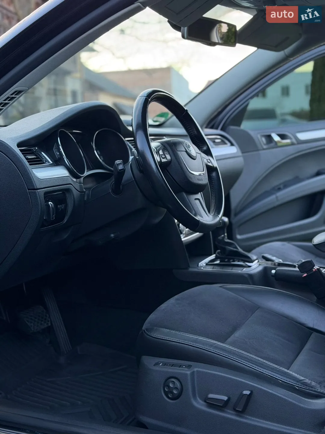 2012 Skoda Superb - мініатюра 40
