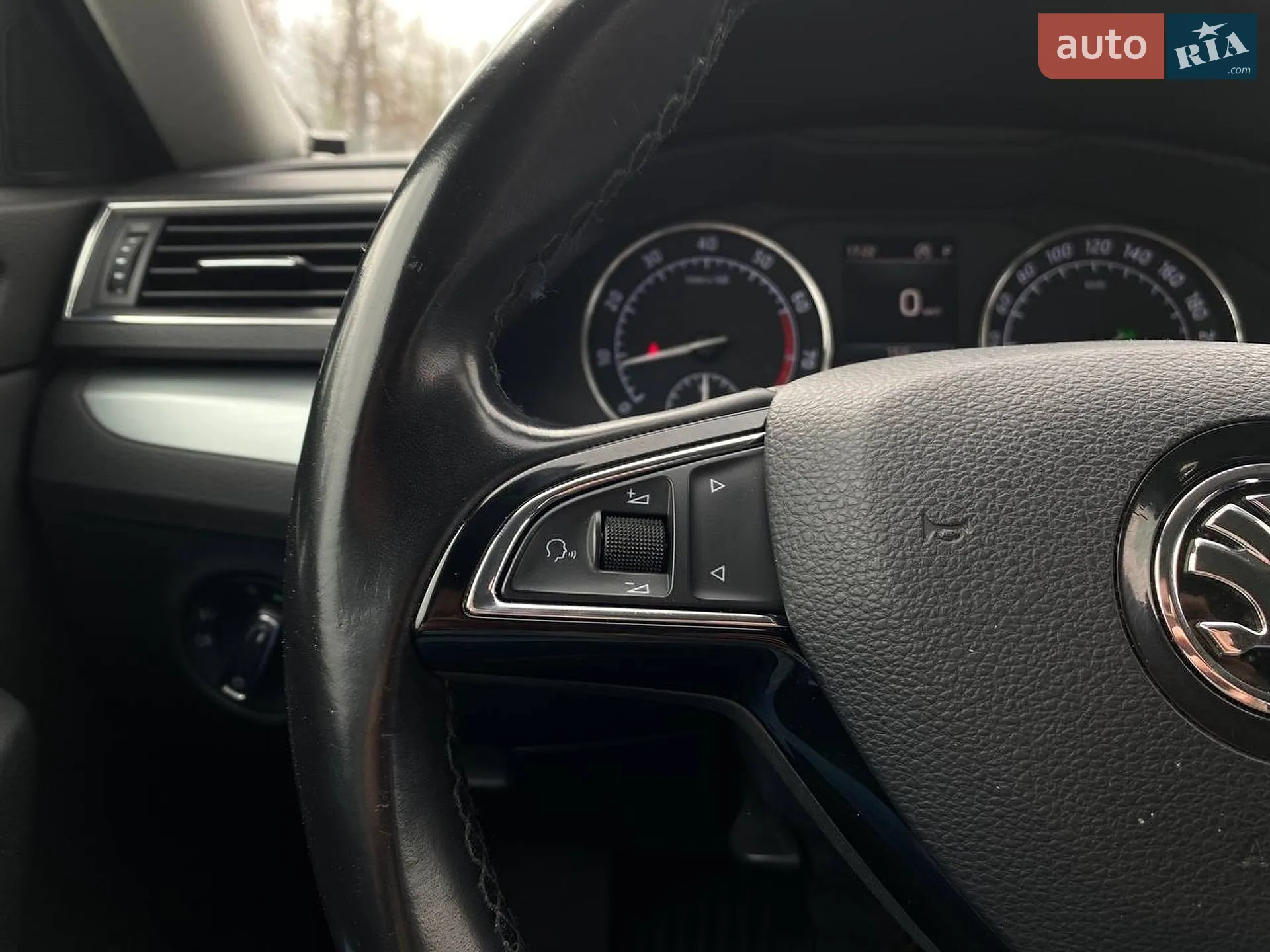 2019 Skoda Superb - мініатюра 34