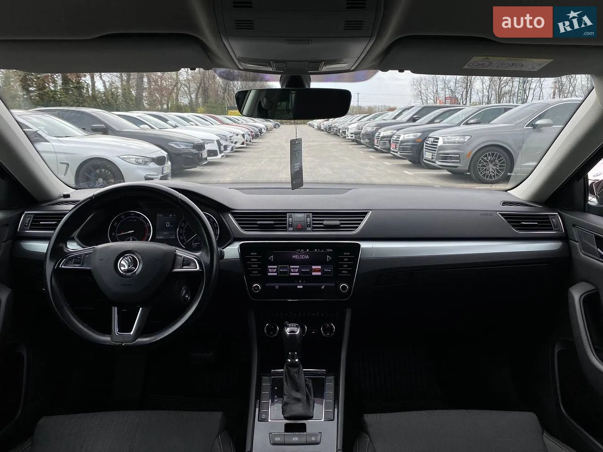 2019 Skoda Superb - мініатюра 43