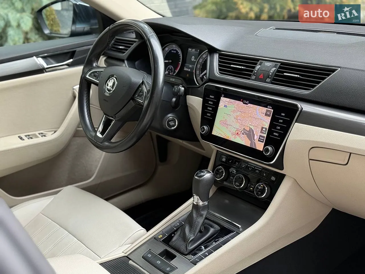 2019 Skoda Superb - мініатюра 27