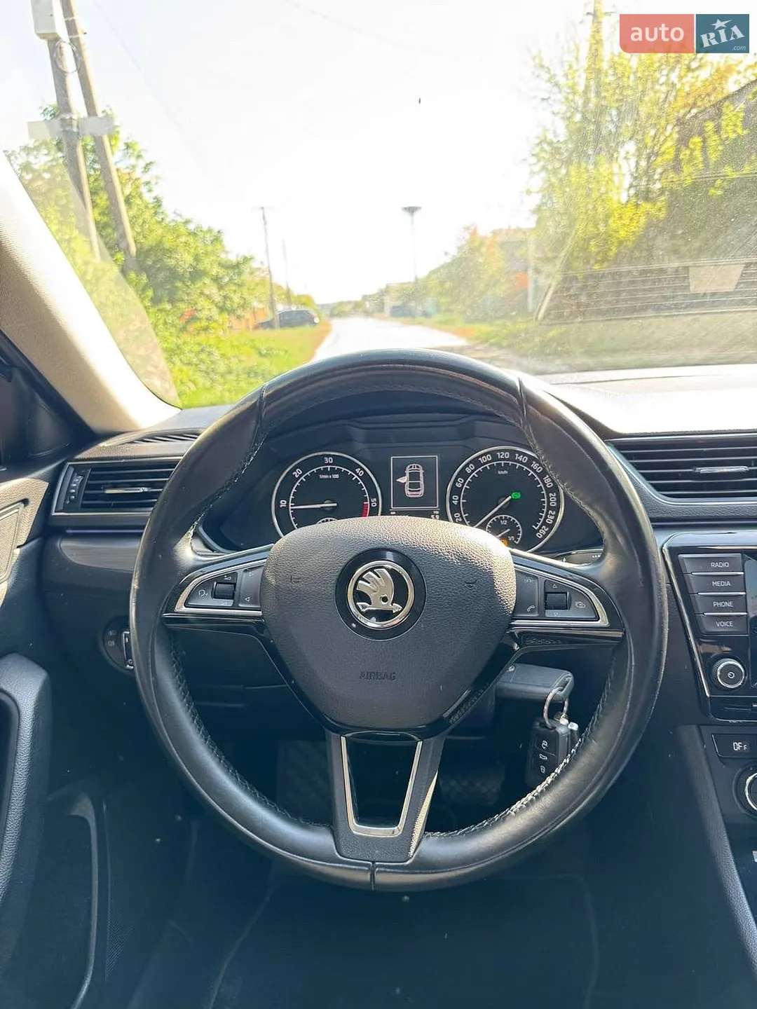 2016 Skoda Superb - мініатюра 11