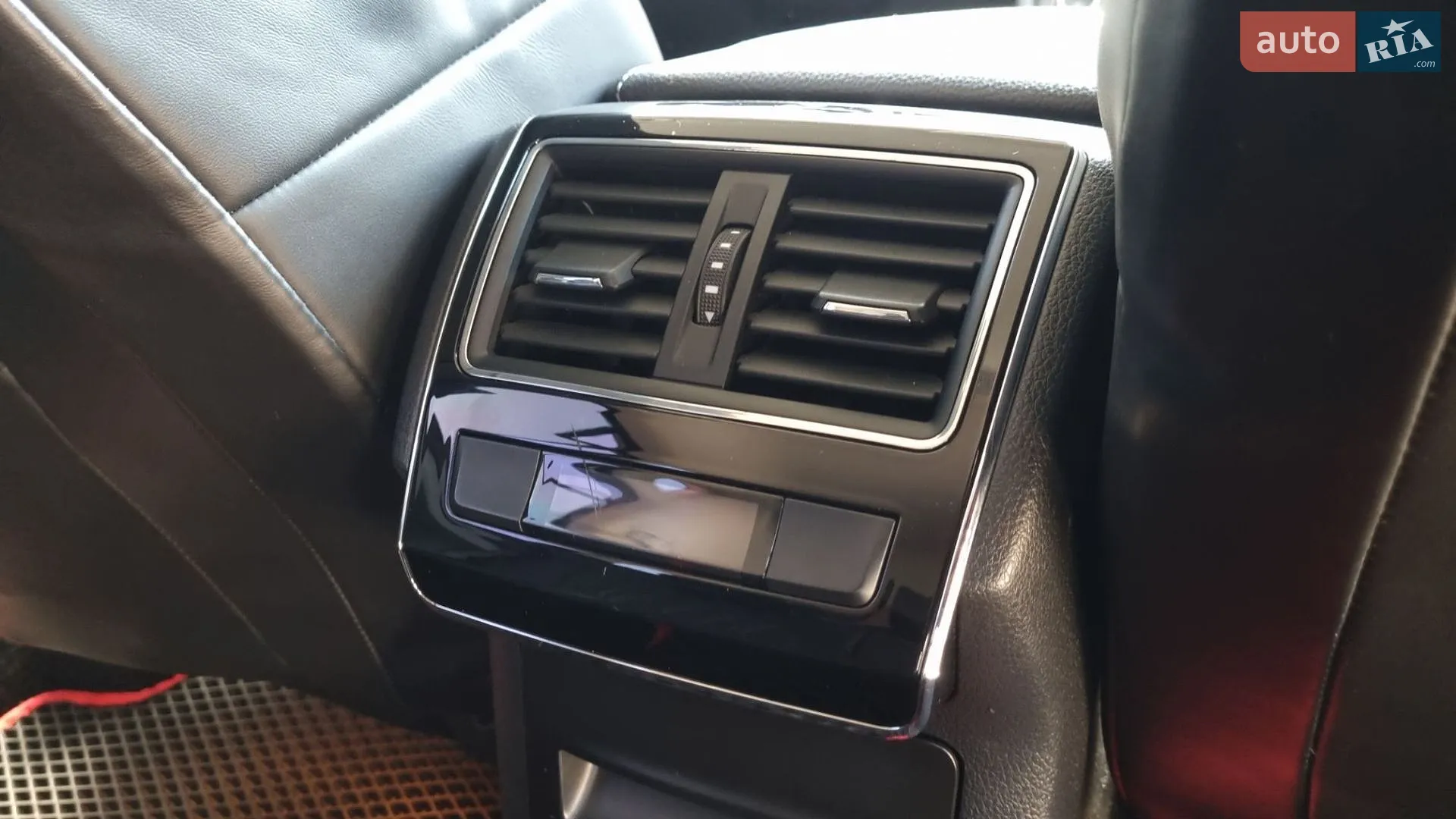 2017 Skoda Superb - мініатюра 11