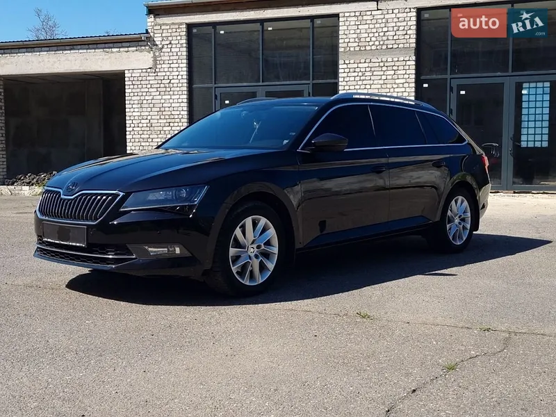 Skoda Superb 2018 VIN TMBAL4NP7JB300388 фото оголошення 17 з 43