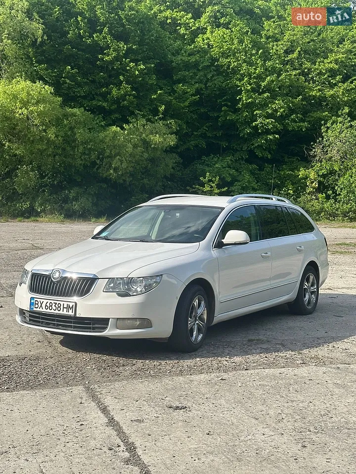 2010 Skoda Superb - мініатюра 18