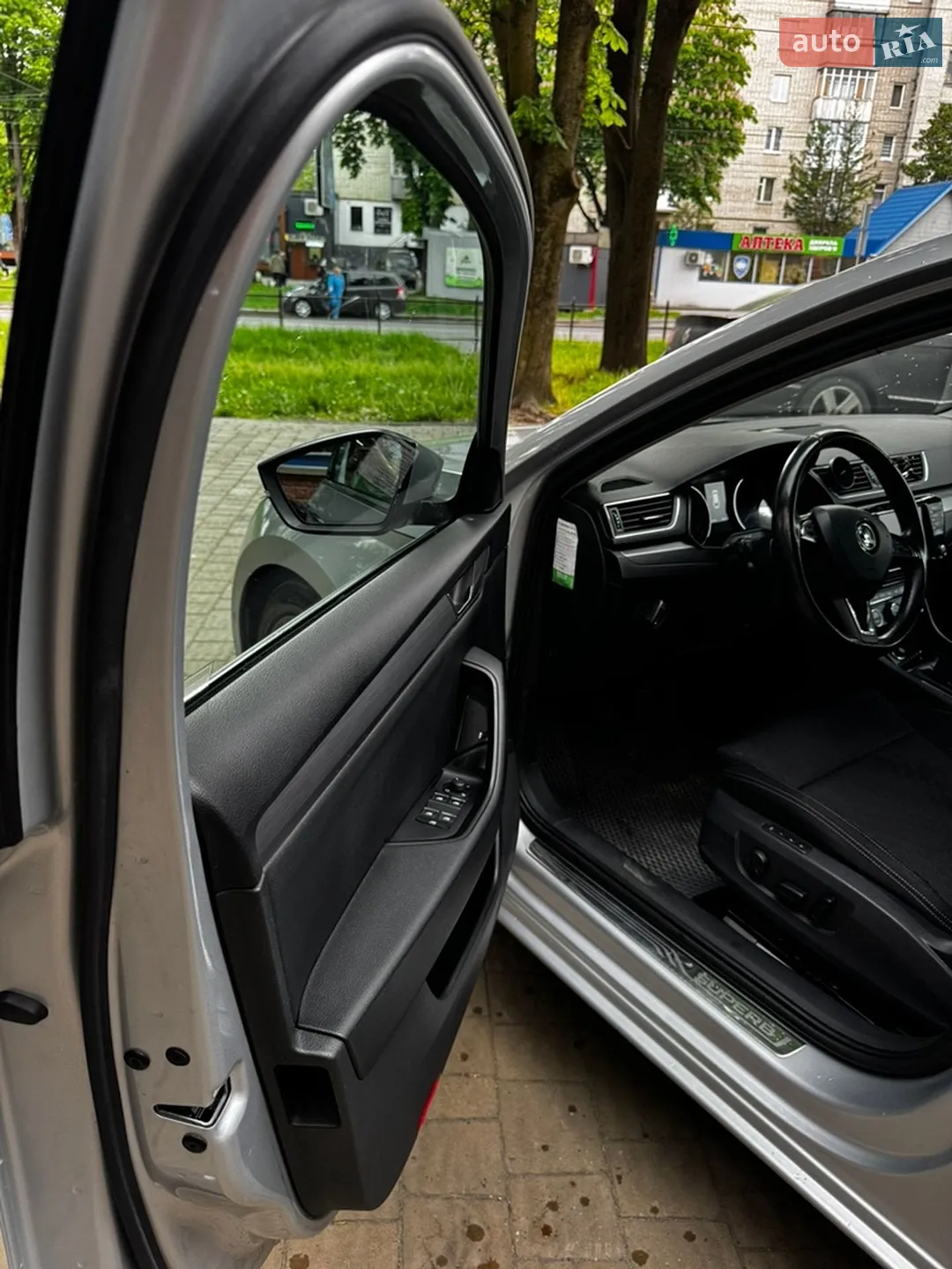 2016 Skoda Superb - мініатюра 27