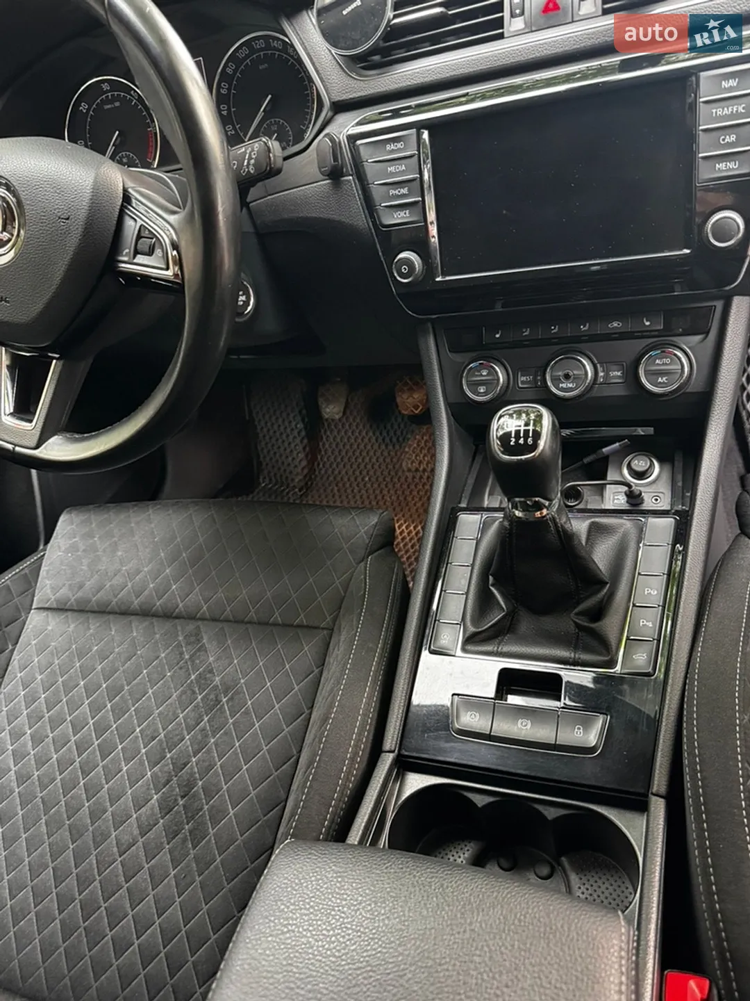 2016 Skoda Superb - мініатюра 35