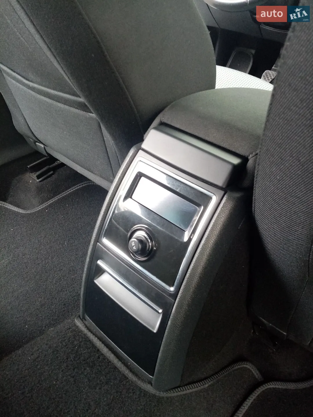 2013 Skoda Superb - мініатюра 21