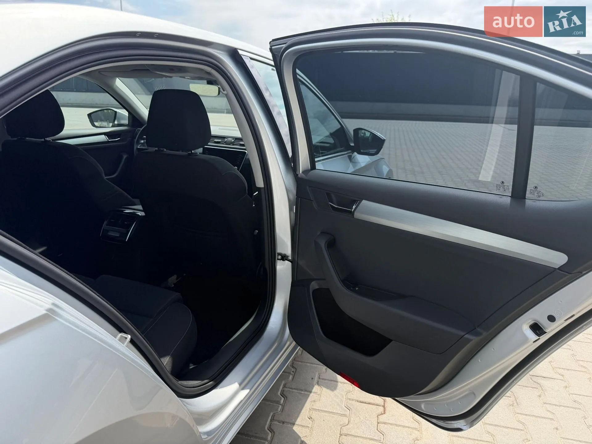 2018 Skoda Superb - мініатюра 17