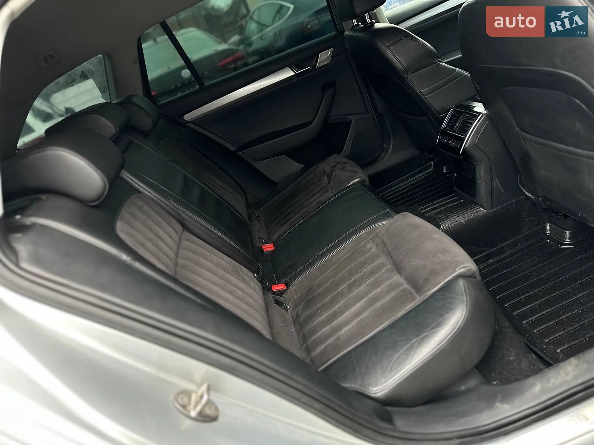 2016 Skoda Superb - мініатюра 2