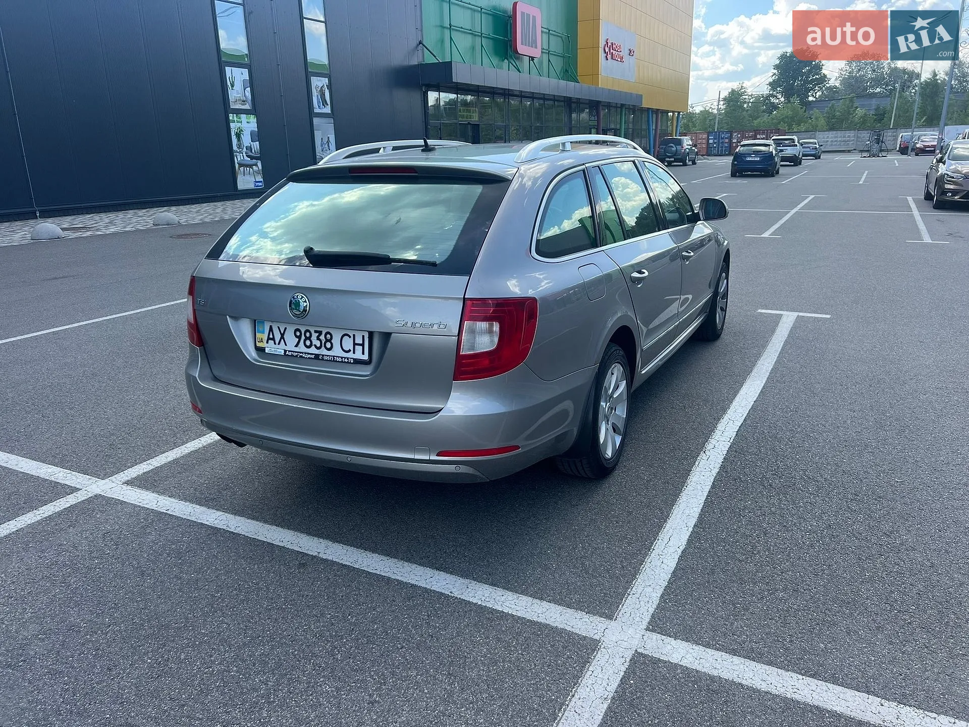 2010 Skoda Superb - мініатюра 5
