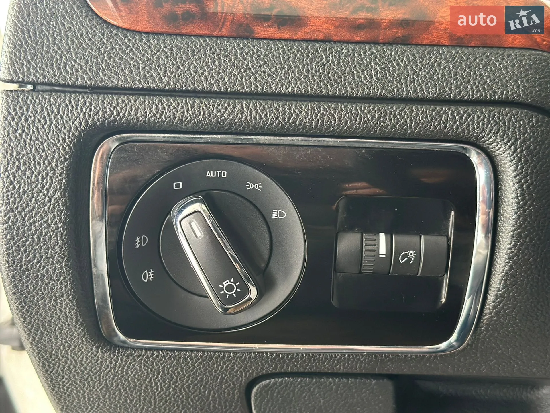 2010 Skoda Superb - мініатюра 19