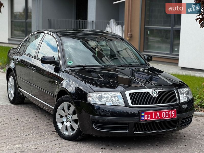 Лифтбек Skoda Superb 2004 в Тернополе