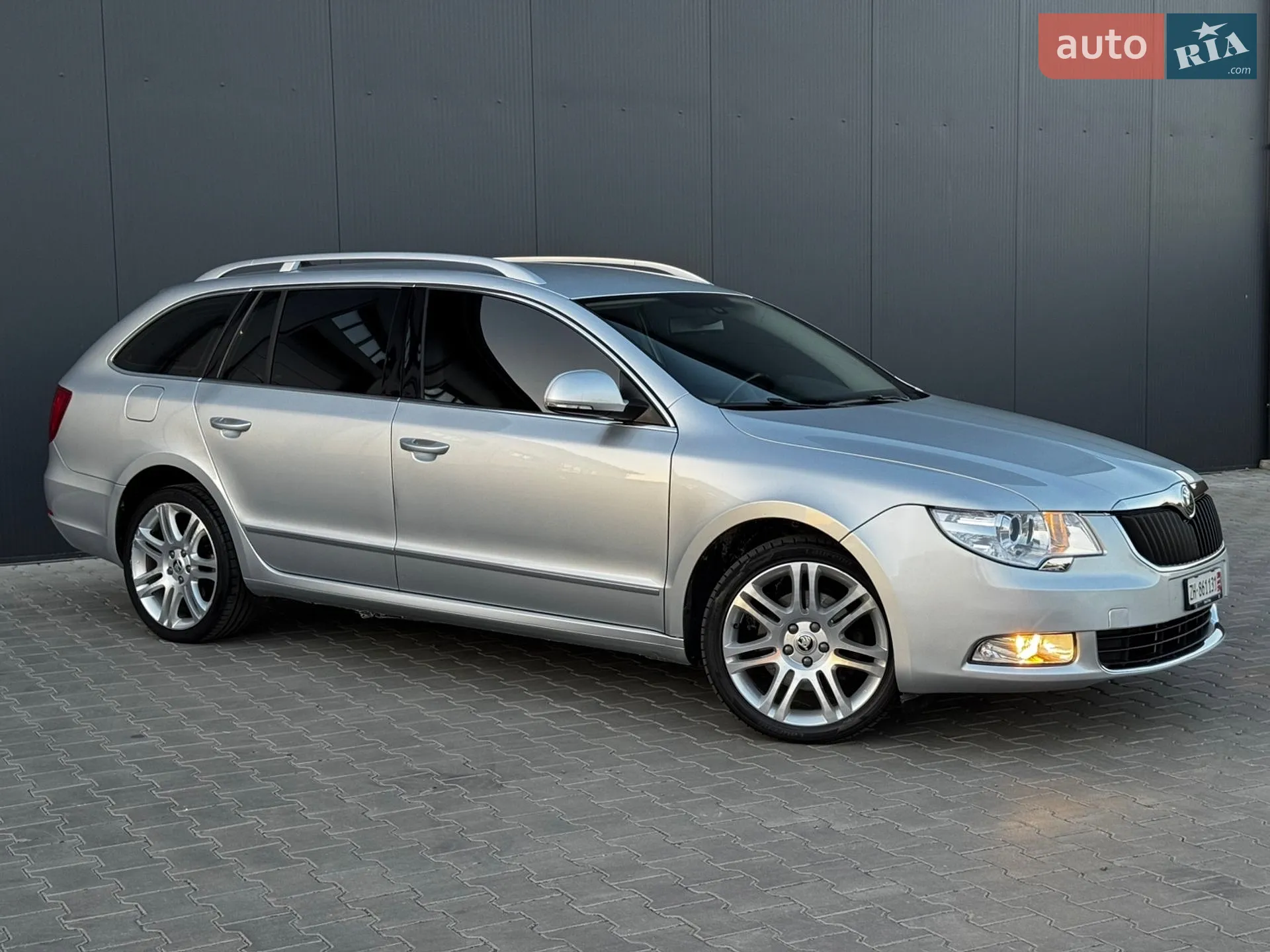 2011 Skoda Superb - мініатюра 12