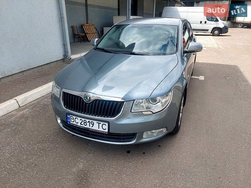 Лифтбек Skoda Superb 2009 в Львове