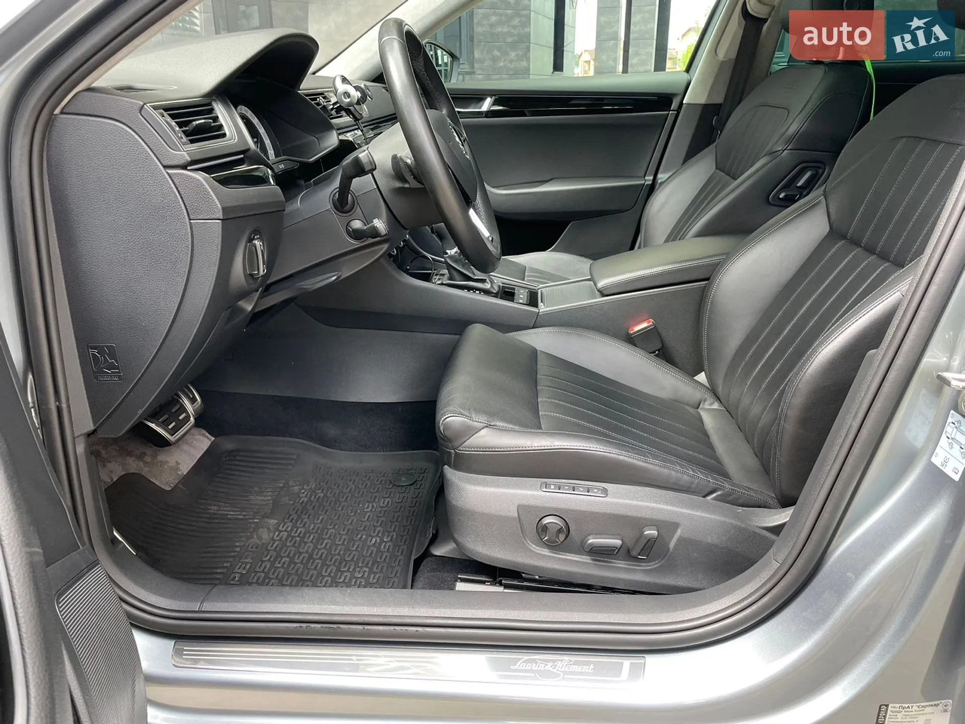 2016 Skoda Superb - мініатюра 12