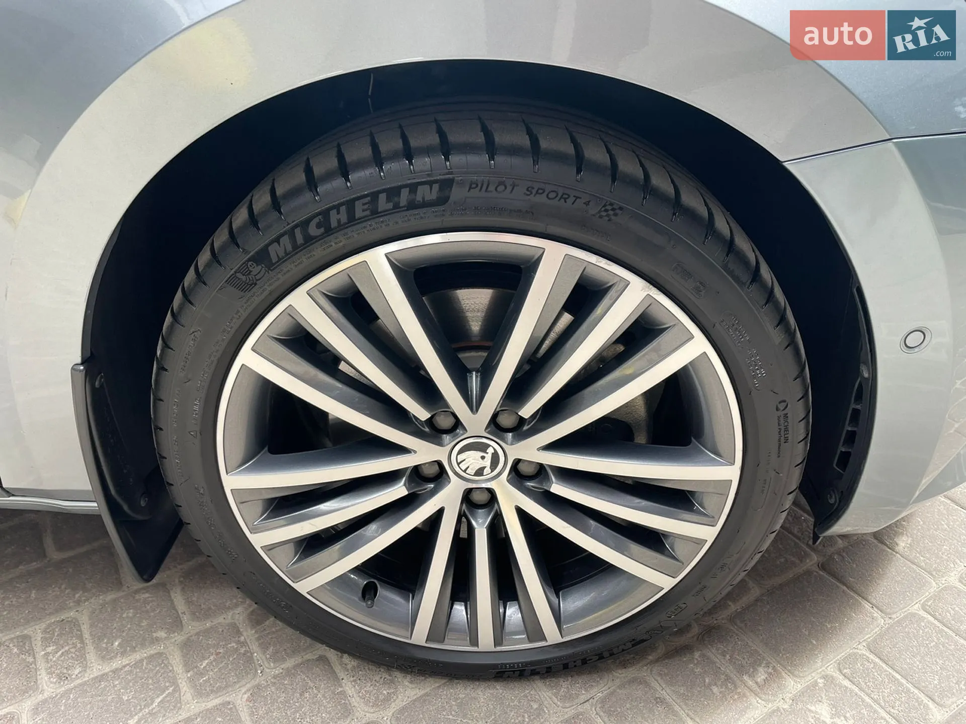 2016 Skoda Superb - мініатюра 47