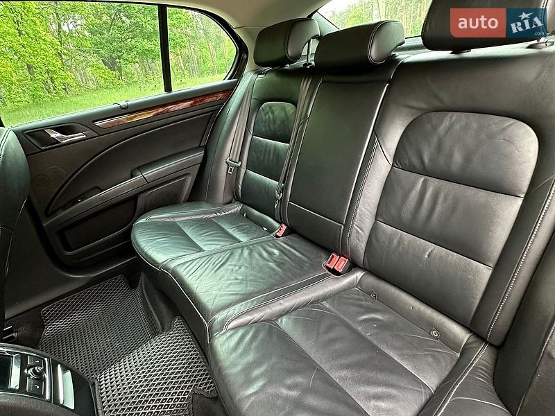 Лифтбек Skoda Superb 2009 в Чернигове