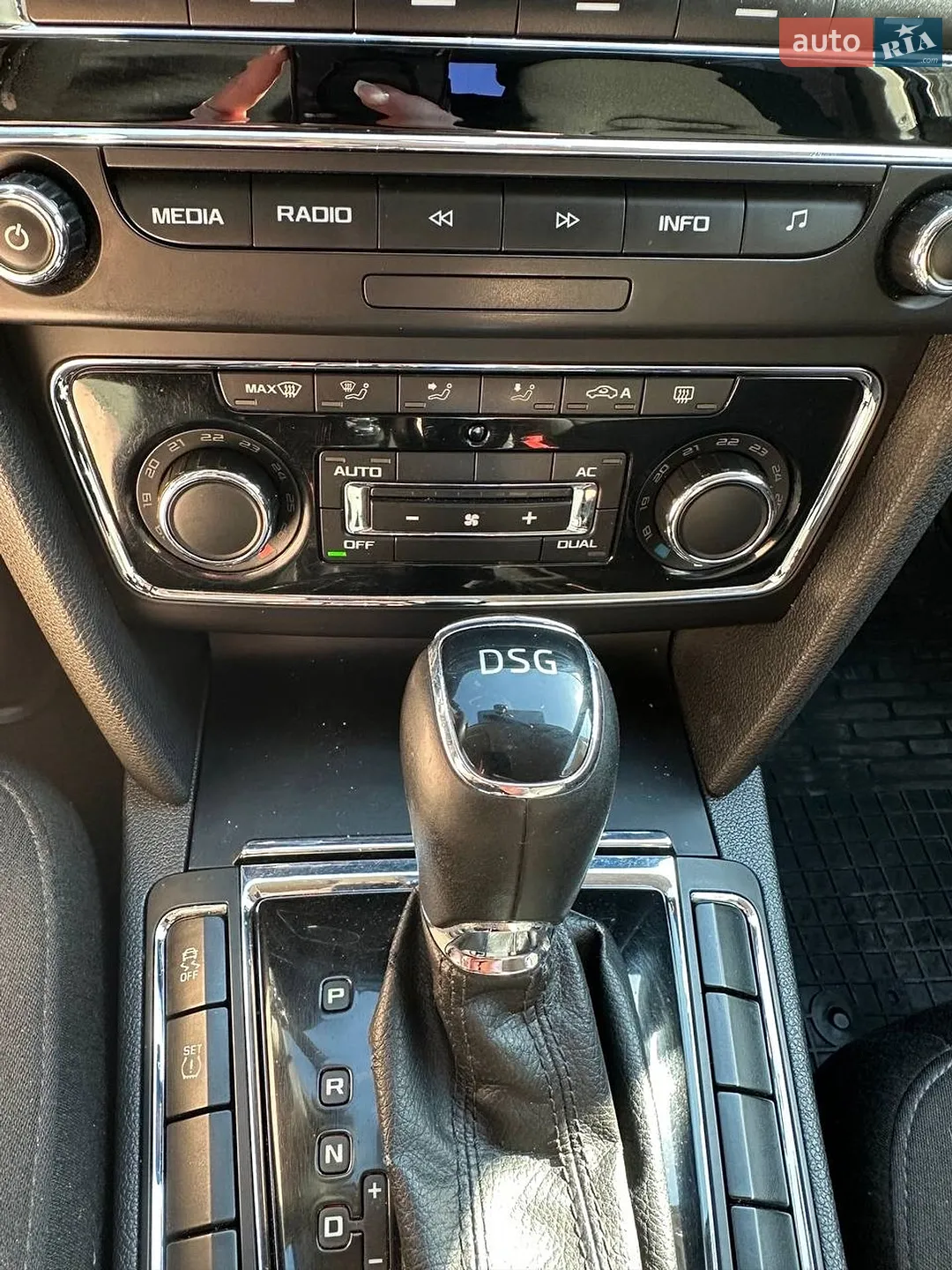 2013 Skoda Superb - мініатюра 10