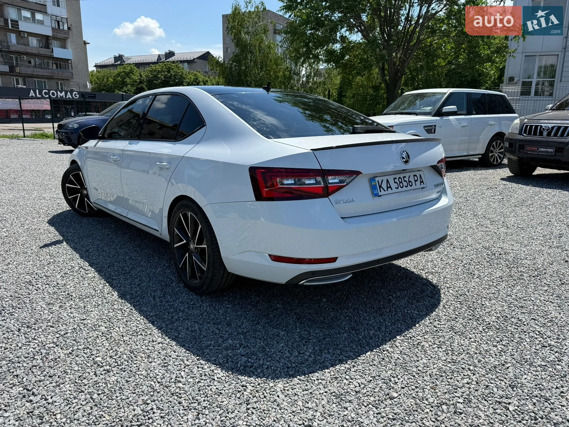 2016 Skoda Superb - мініатюра 21