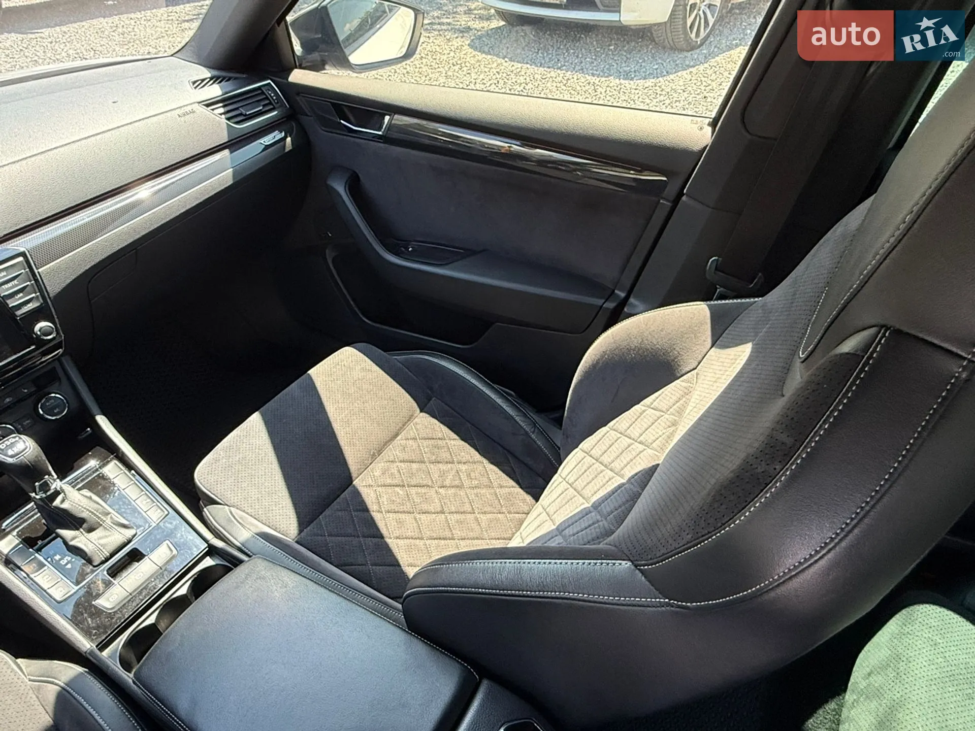 2016 Skoda Superb - мініатюра 62
