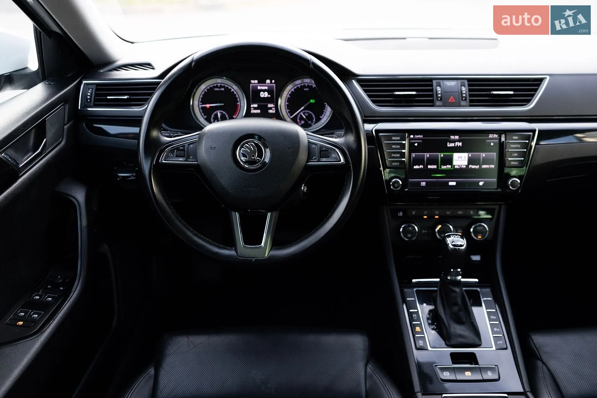 2017 Skoda Superb - мініатюра 26