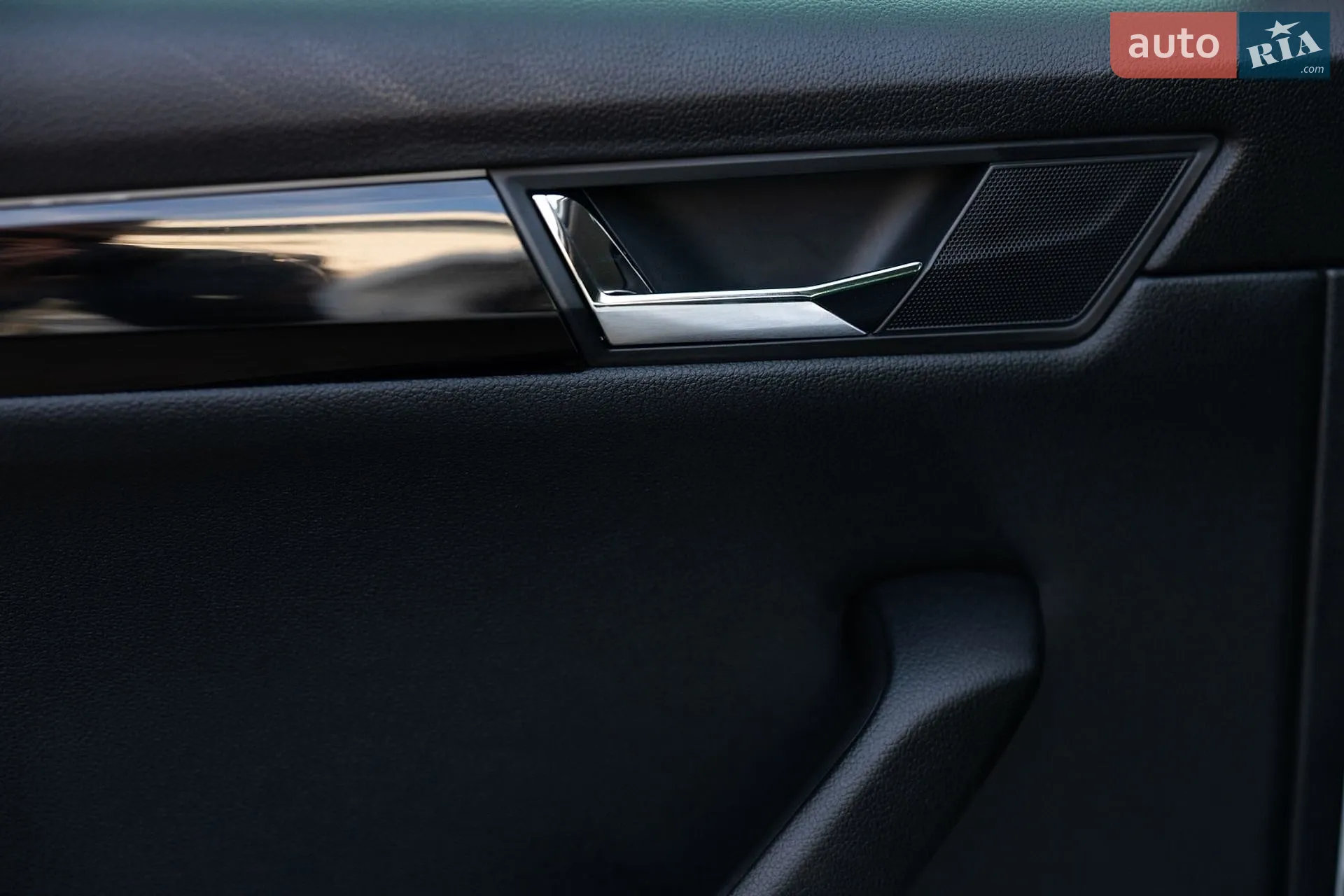 2017 Skoda Superb - мініатюра 103