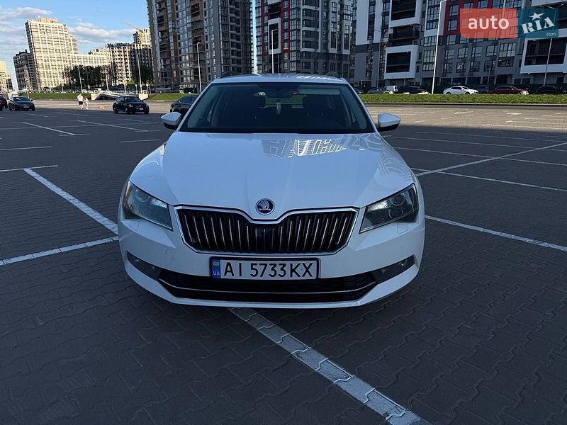 Универсал Skoda Superb 2016 в Киеве