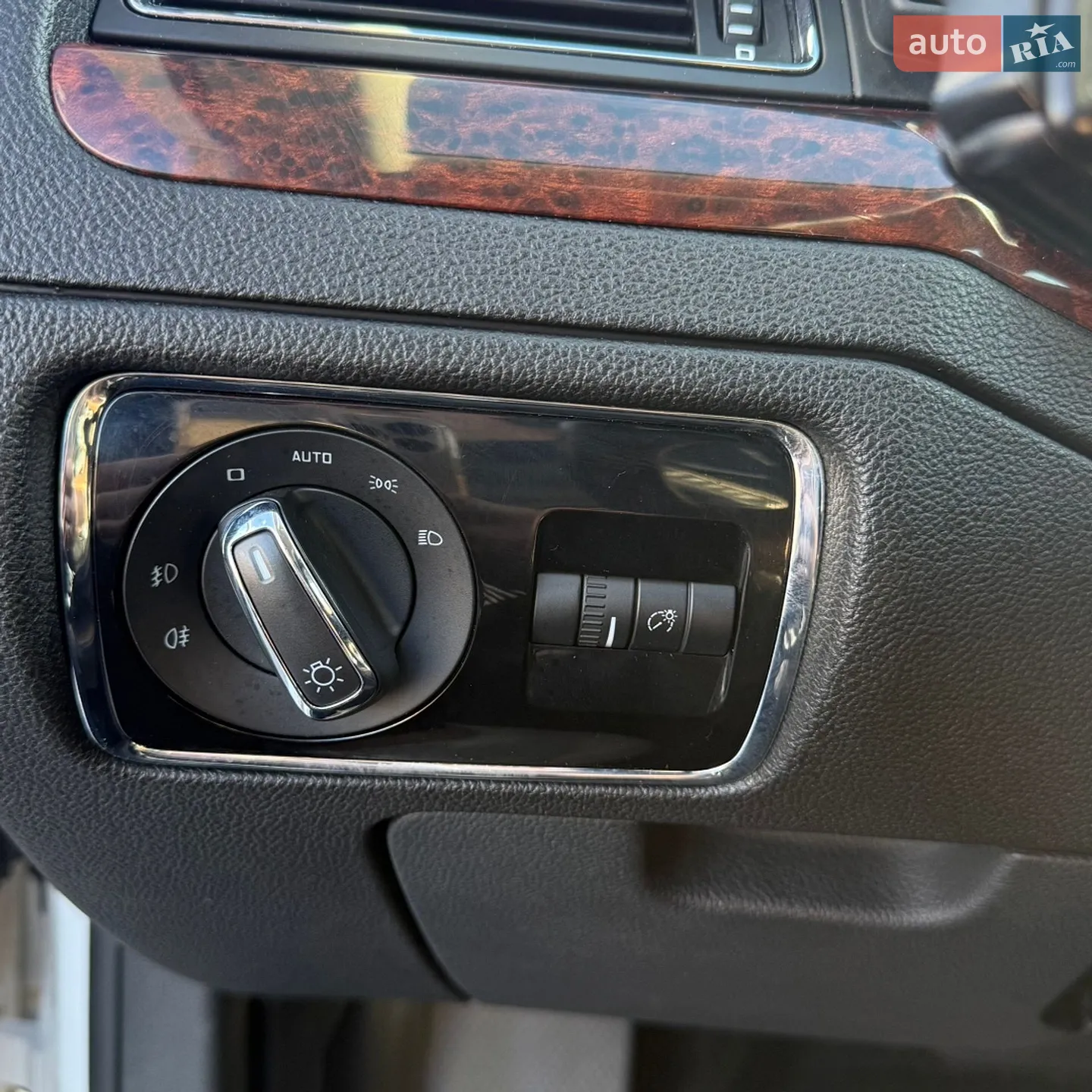 2010 Skoda Superb - мініатюра 22