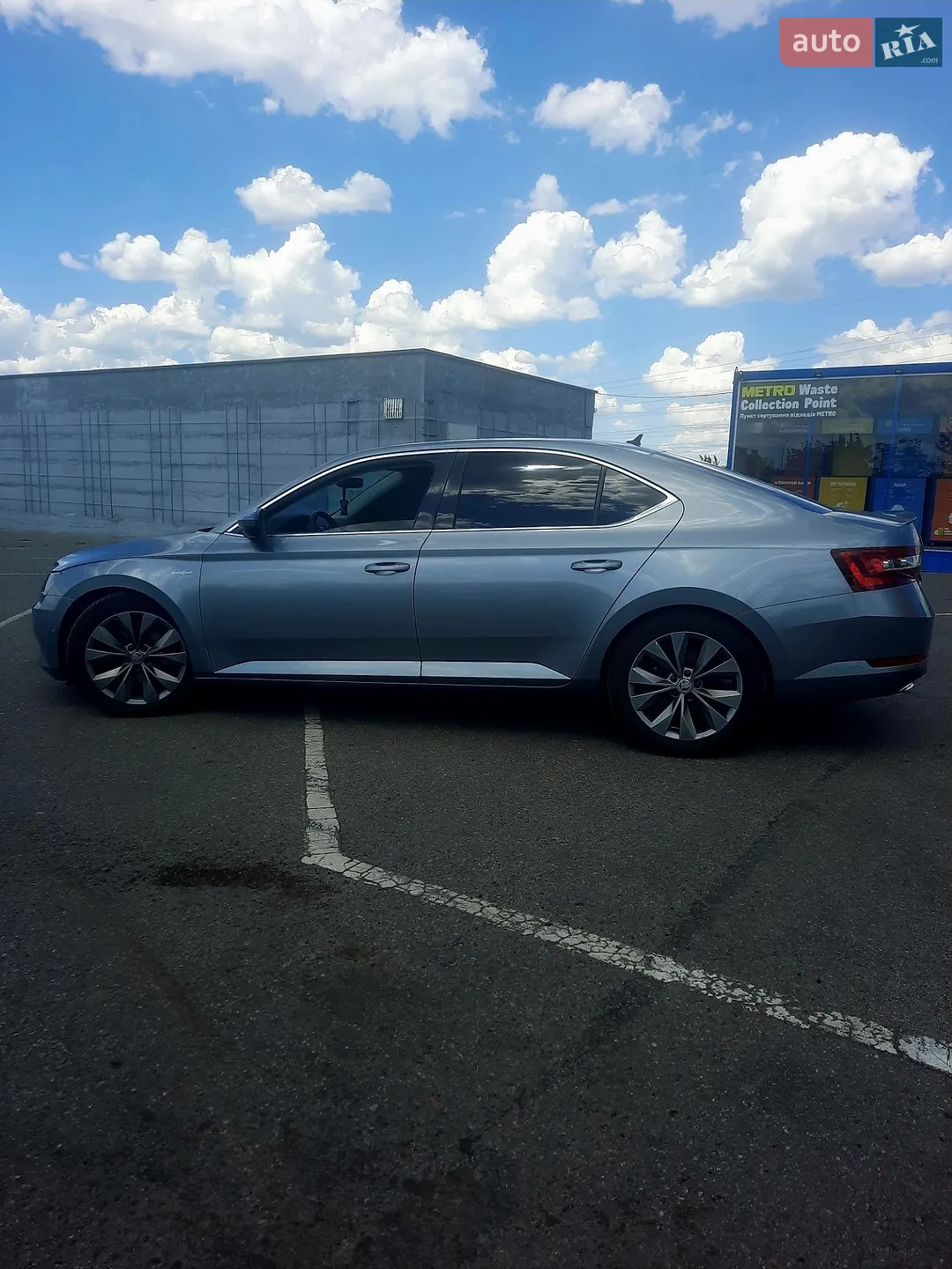 2017 Skoda Superb - мініатюра 8