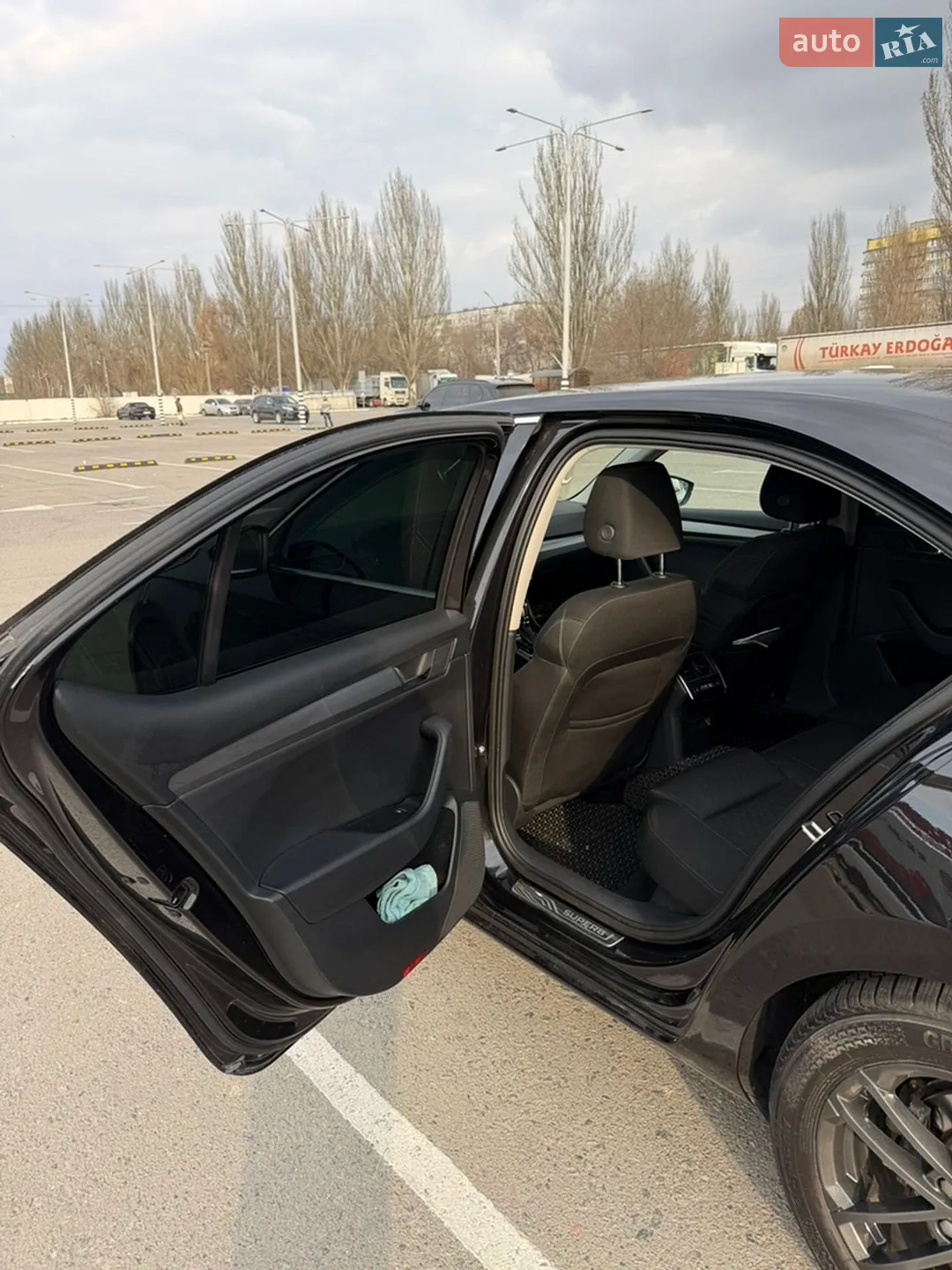 2017 Skoda Superb - мініатюра 11