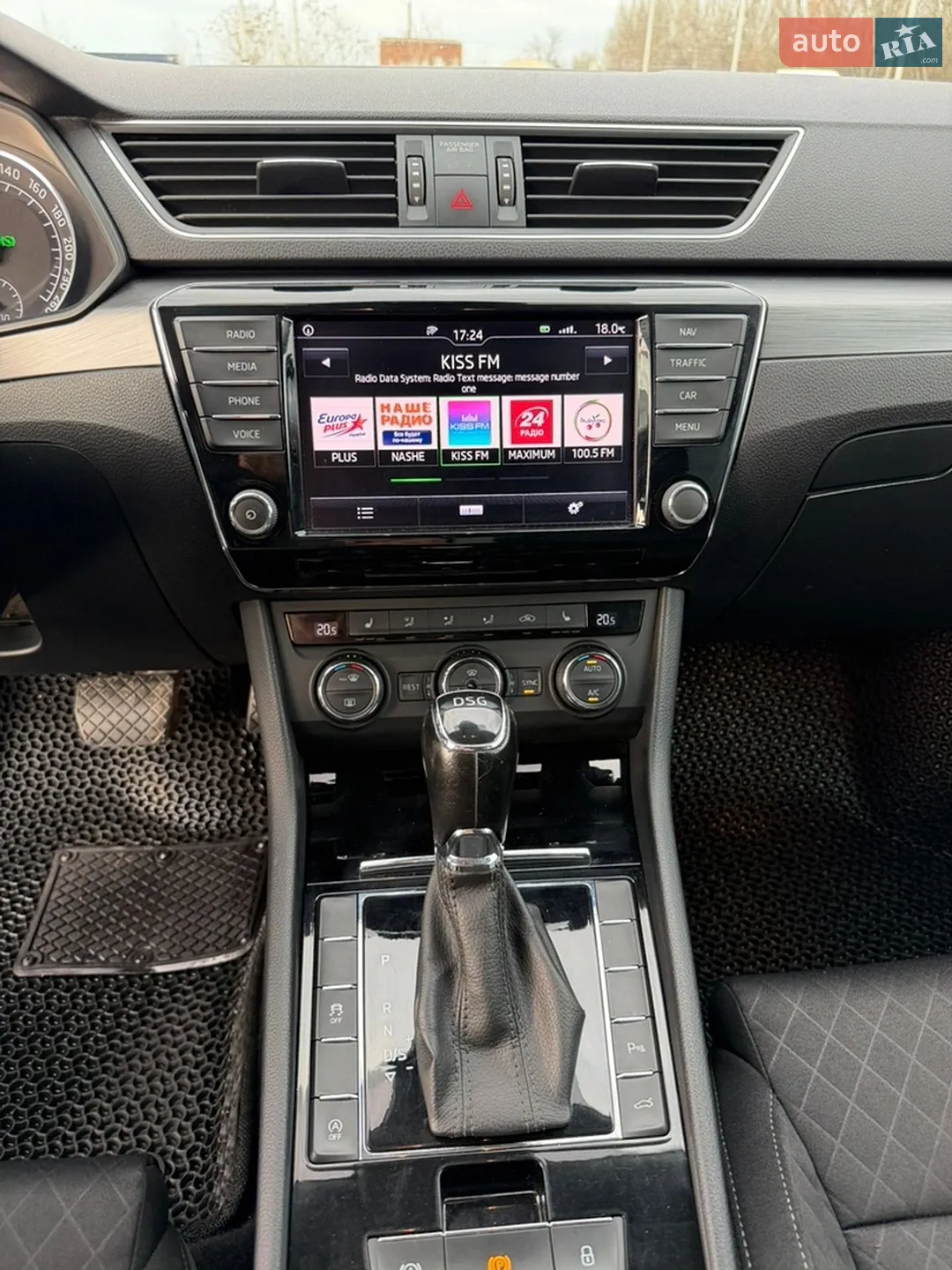 2017 Skoda Superb - мініатюра 21
