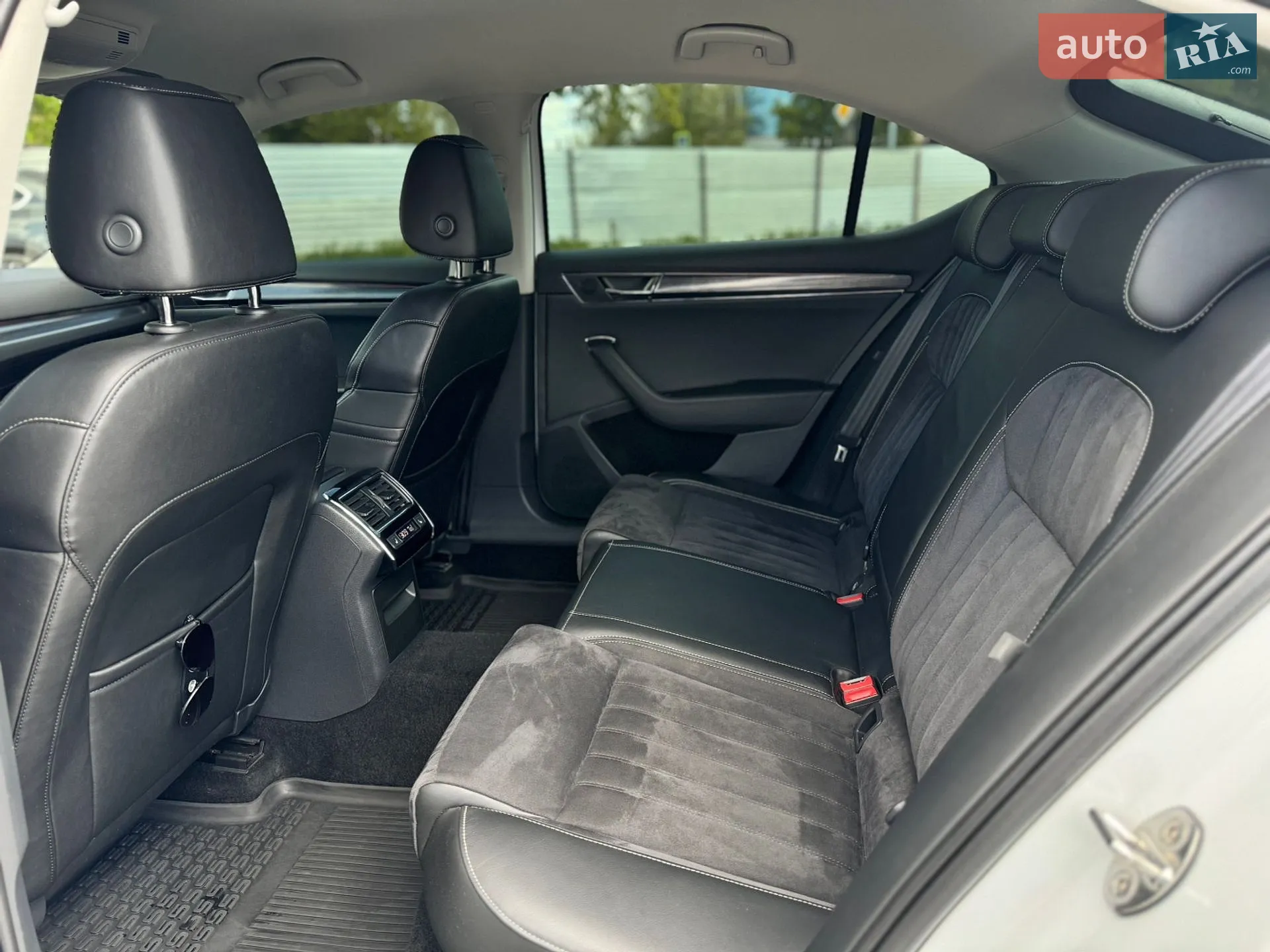 2019 Skoda Superb - мініатюра 31