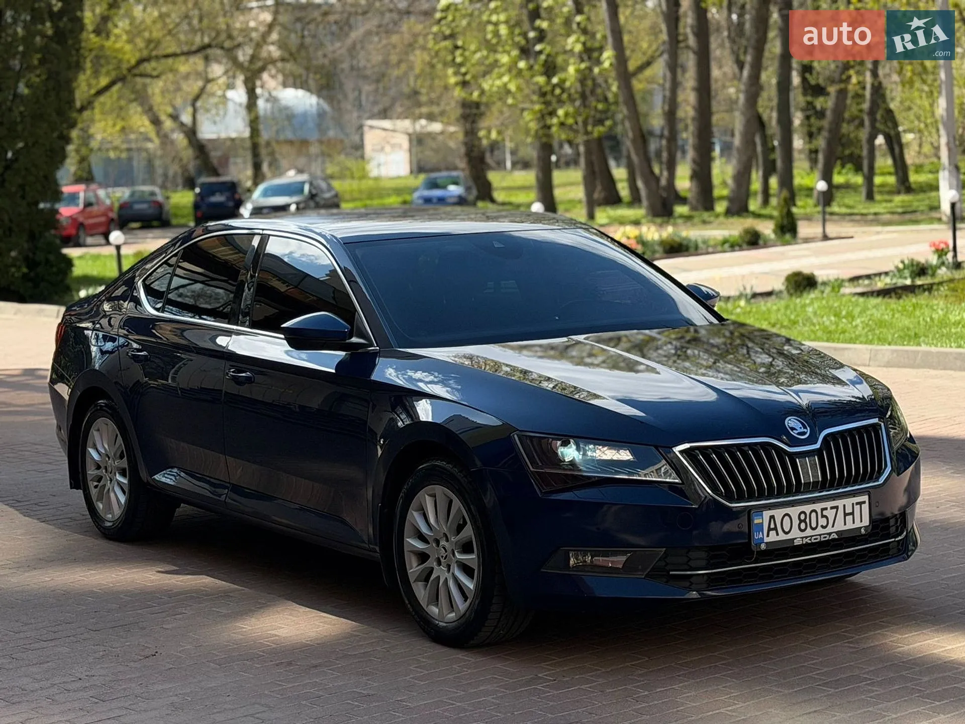 2015 Skoda Superb - мініатюра 2