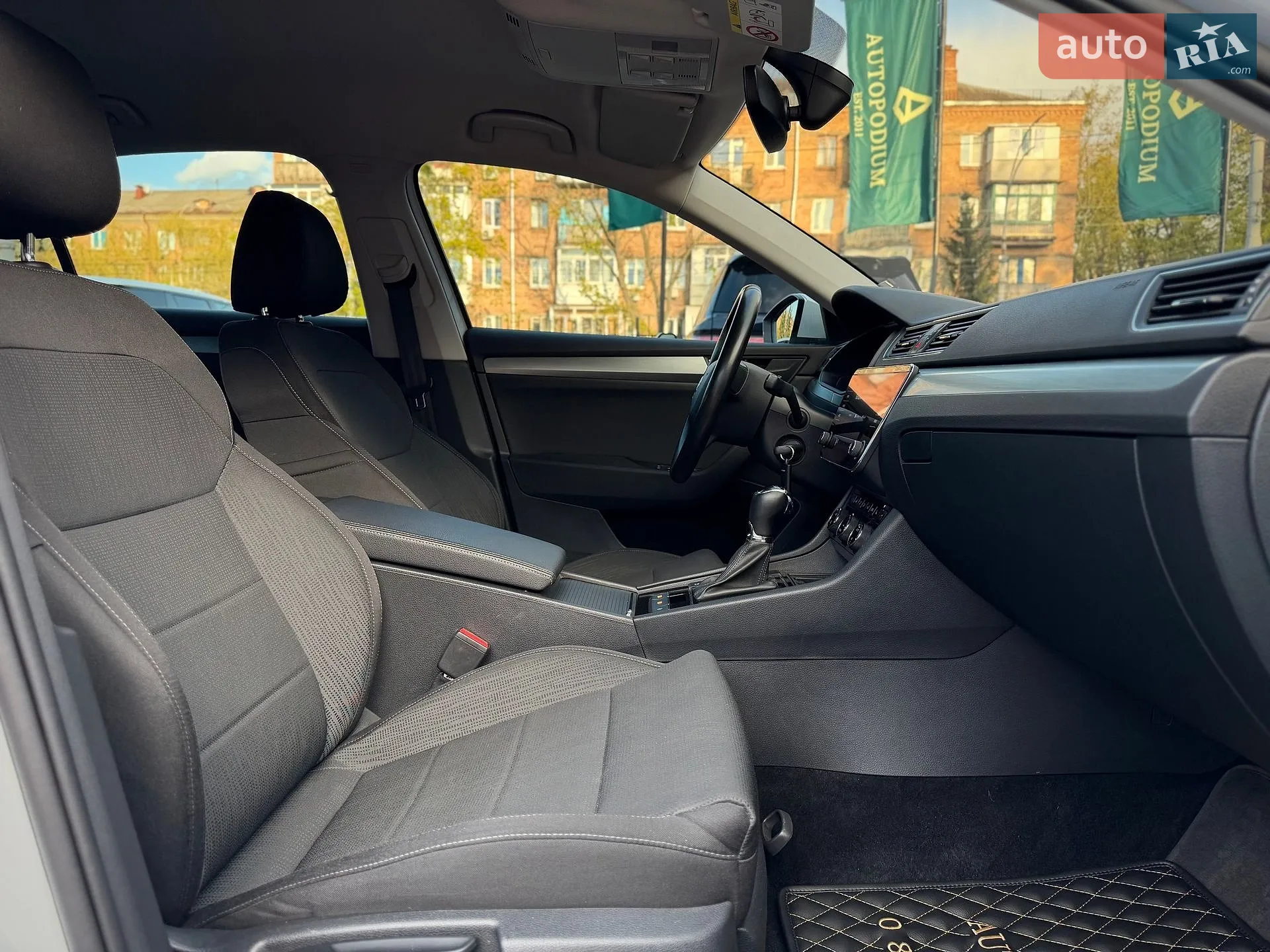 2019 Skoda Superb - мініатюра 29