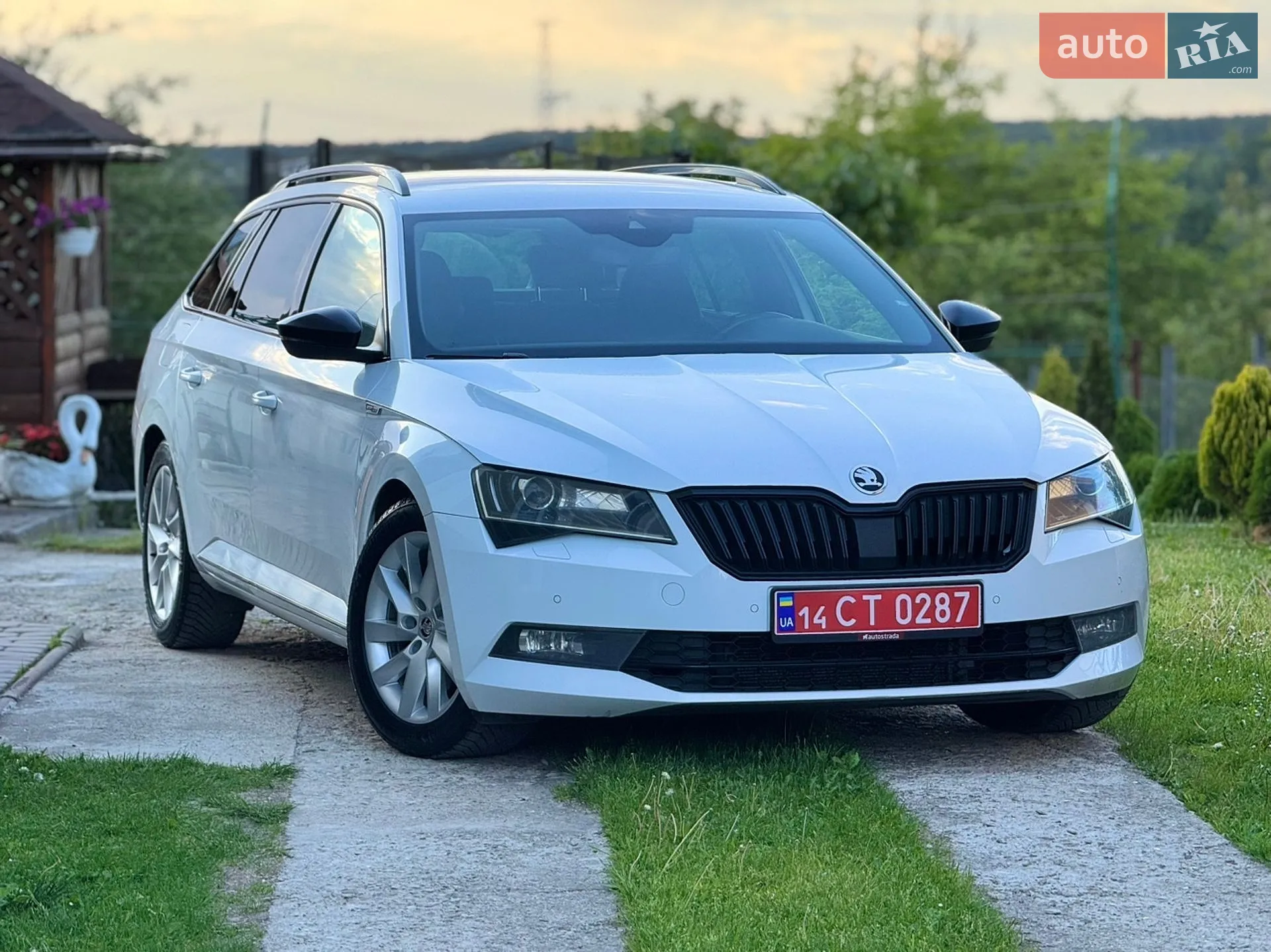 2019 Skoda Superb - мініатюра 3