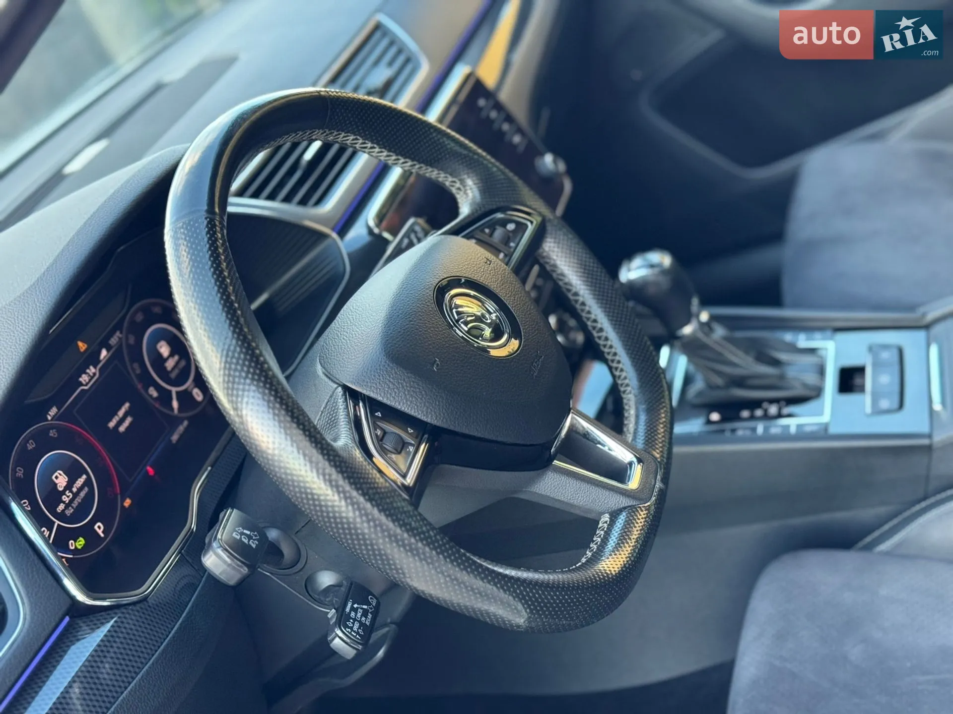 2019 Skoda Superb - мініатюра 39