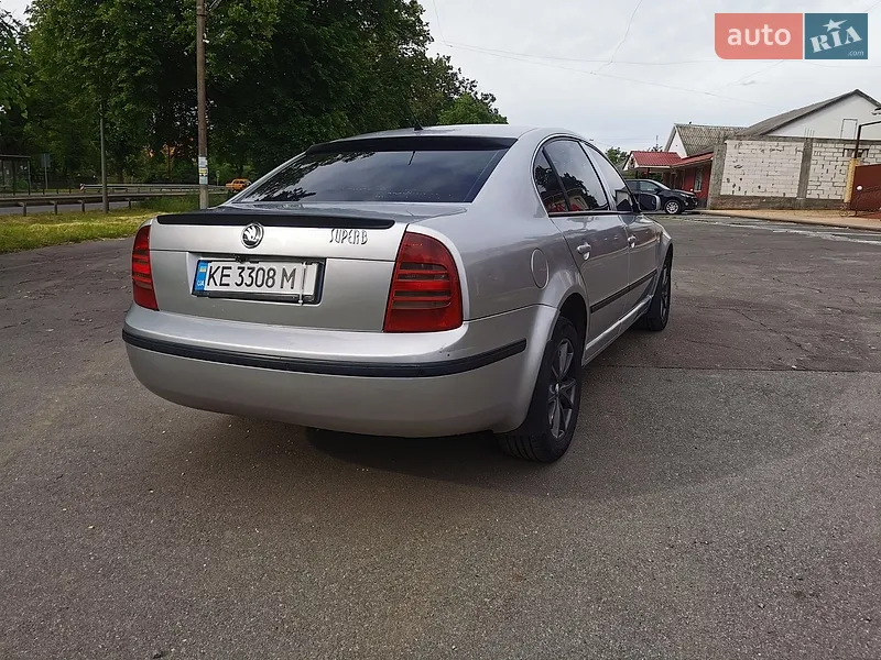 Skoda Superb 2005