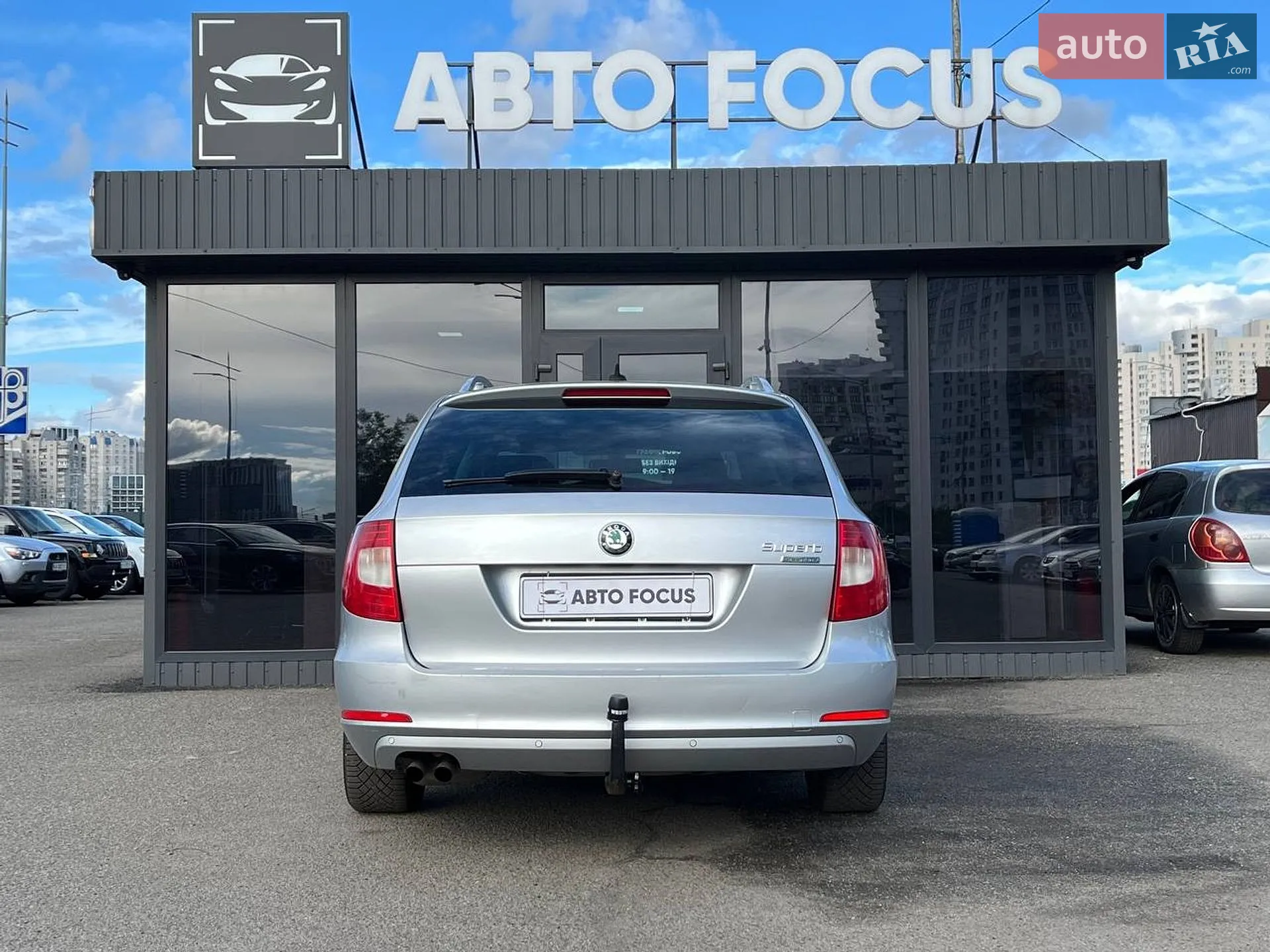 2011 Skoda Superb - мініатюра 6