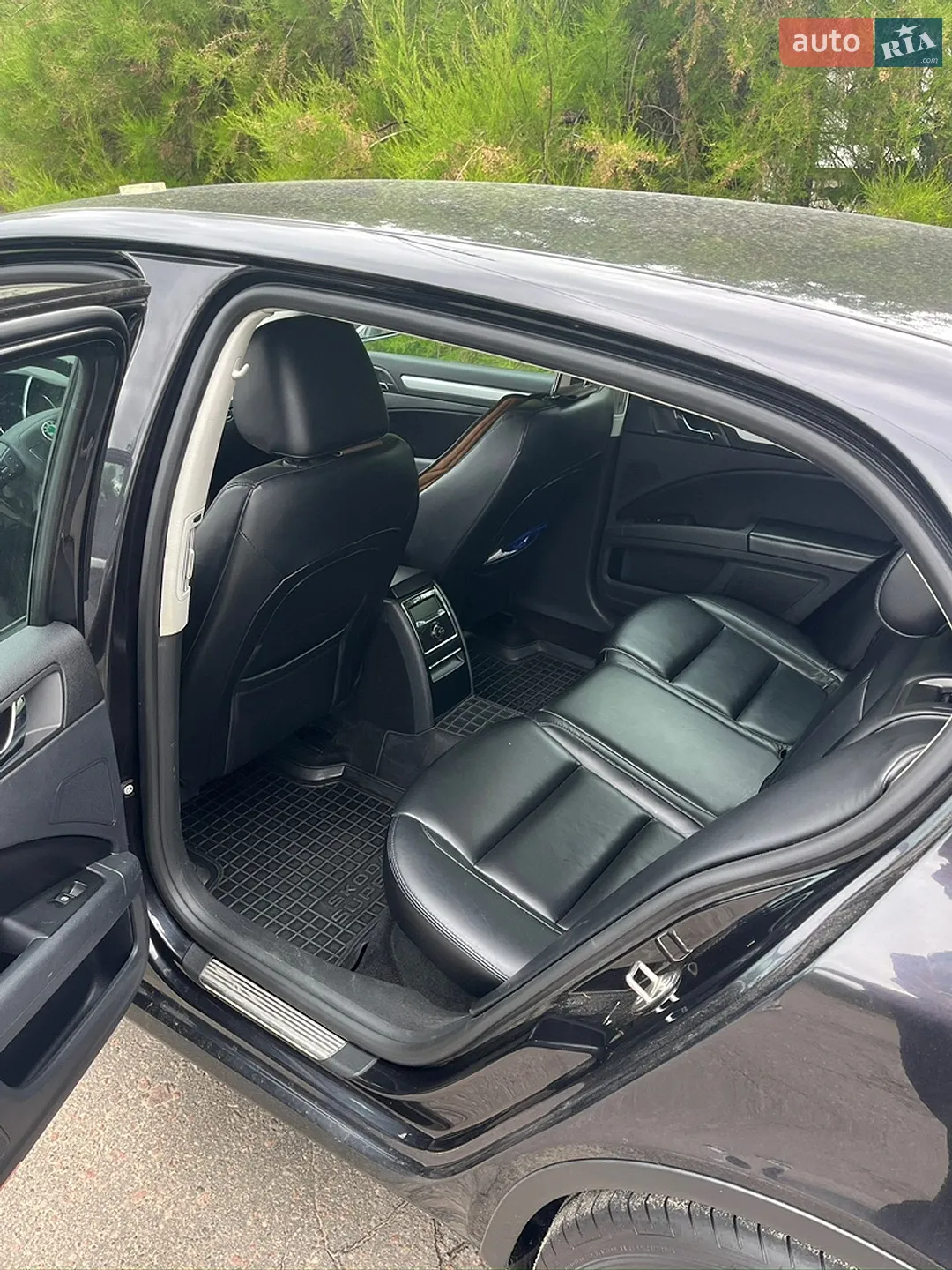 2011 Skoda Superb - мініатюра 3