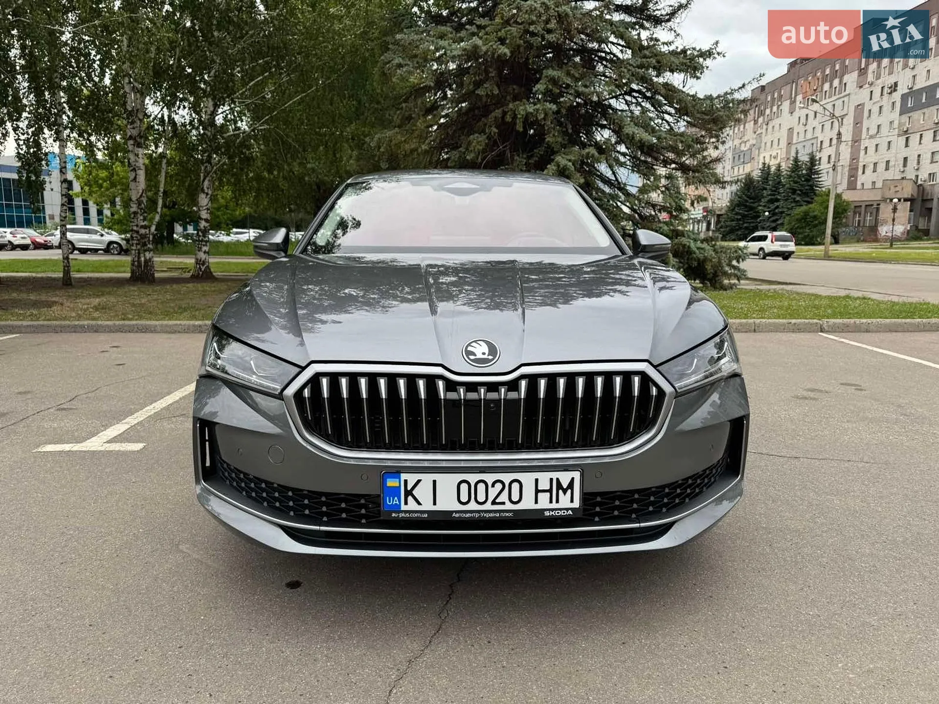 2025 Skoda Superb - фото 1