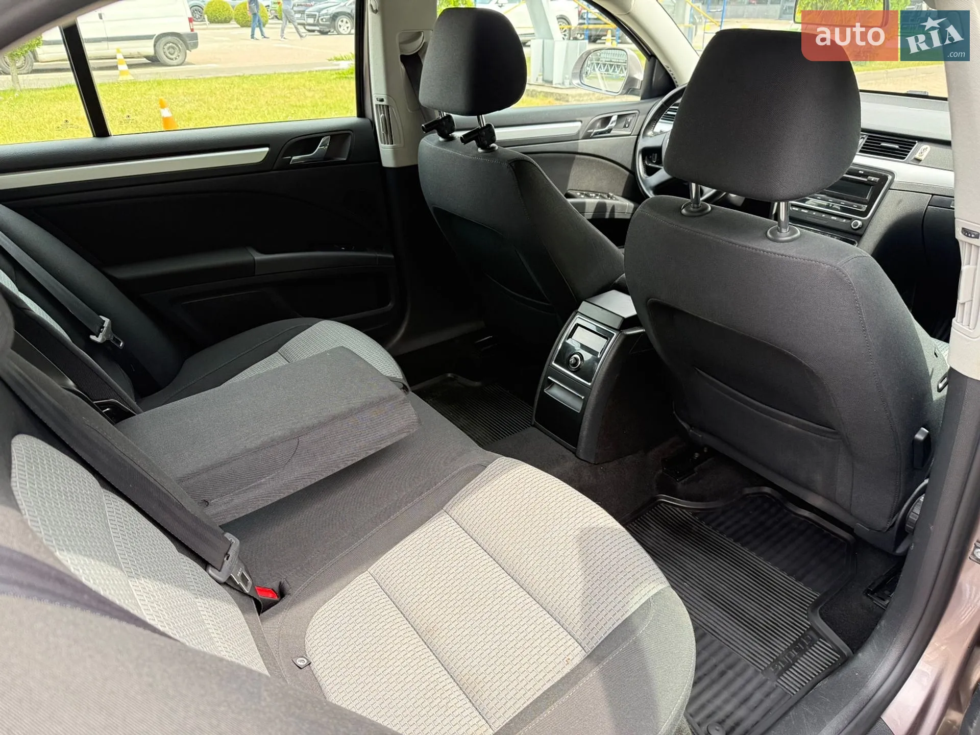 2012 Skoda Superb - мініатюра 27