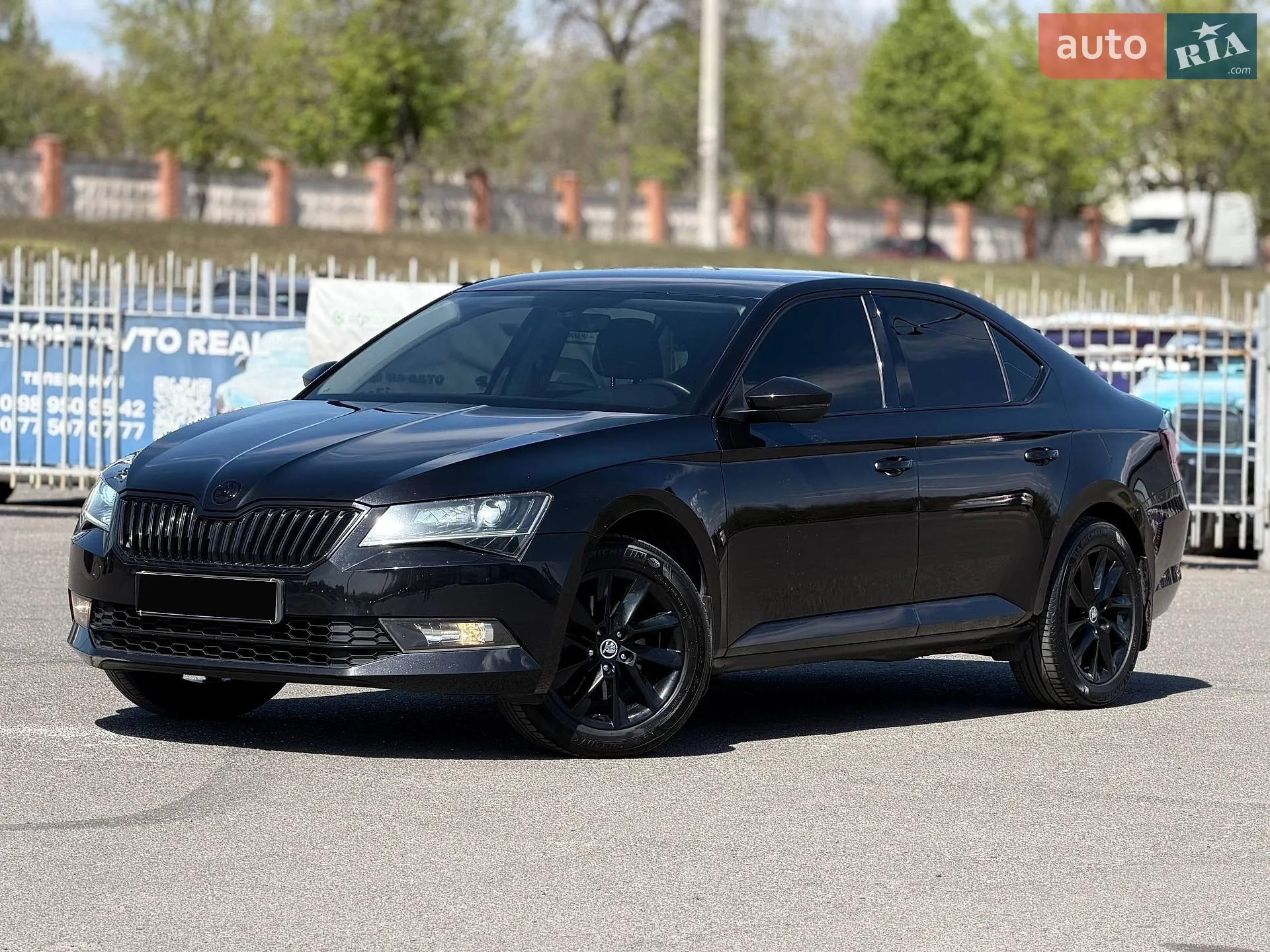 2017 Skoda Superb - мініатюра 2