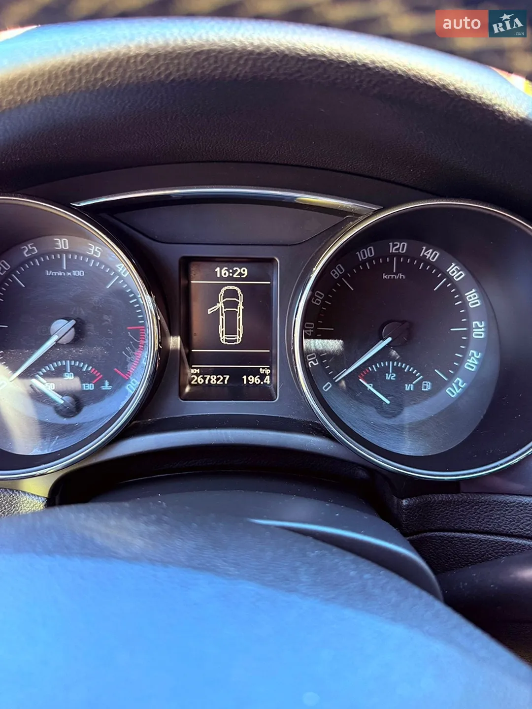 2011 Skoda Superb - мініатюра 20