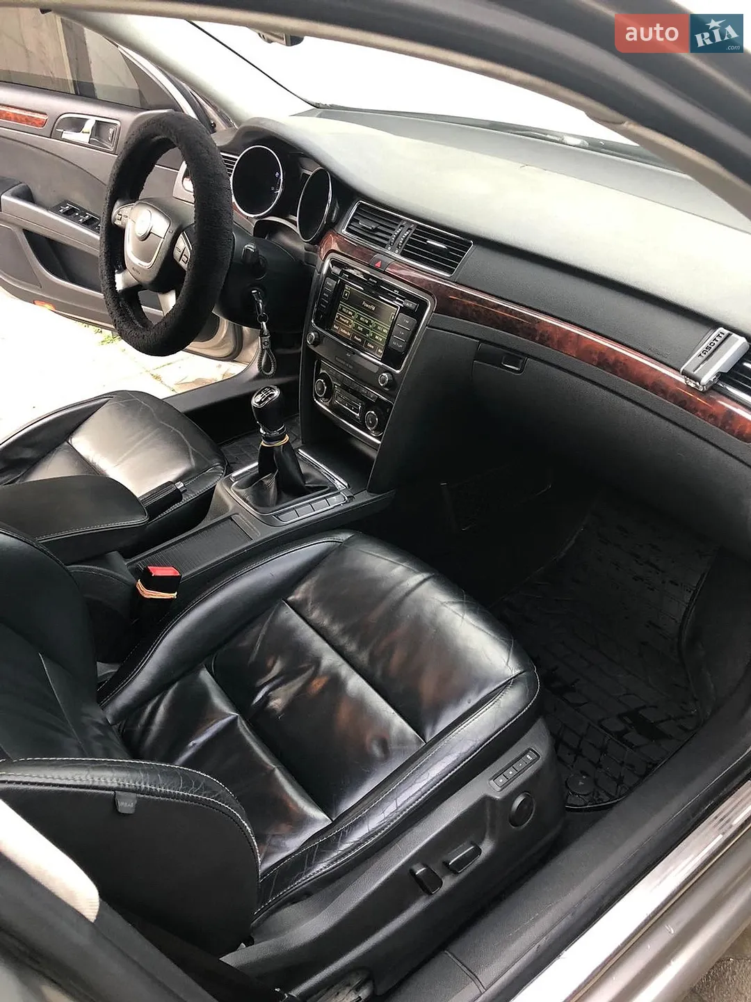 2011 Skoda Superb - мініатюра 10