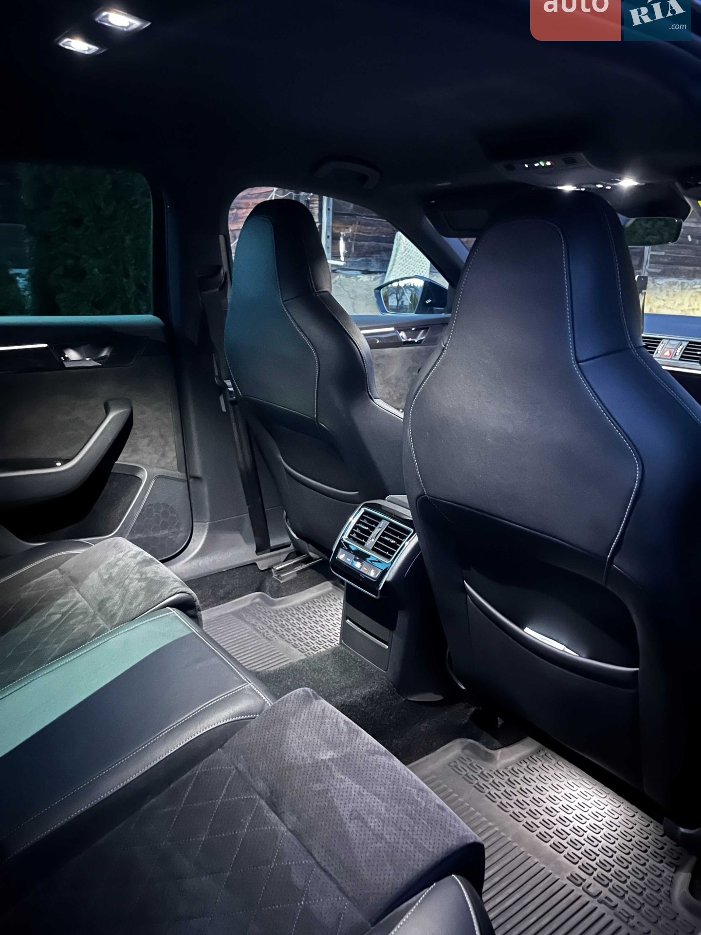 2019 Skoda Superb - мініатюра 19