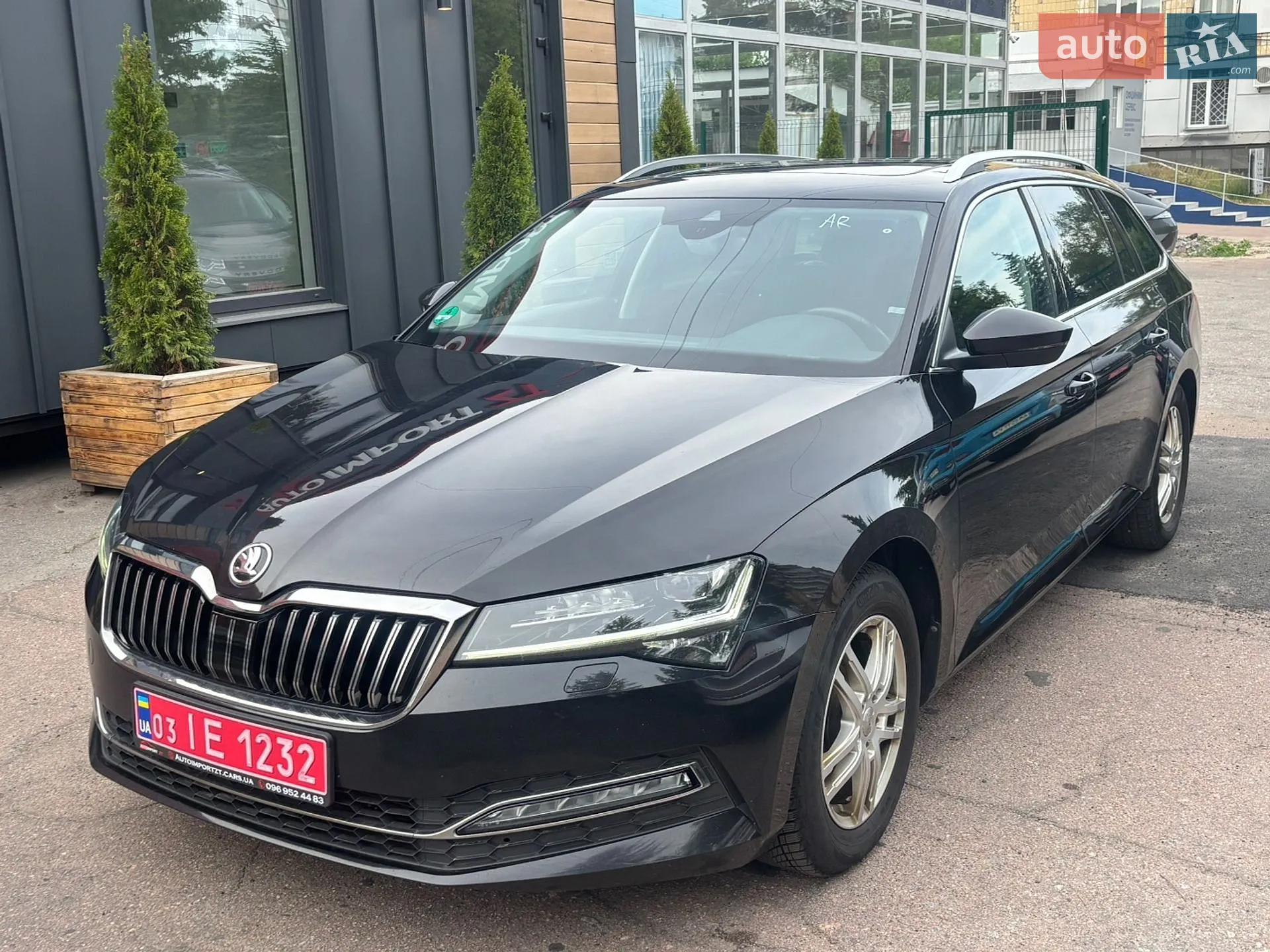 2021 Skoda Superb - мініатюра 2