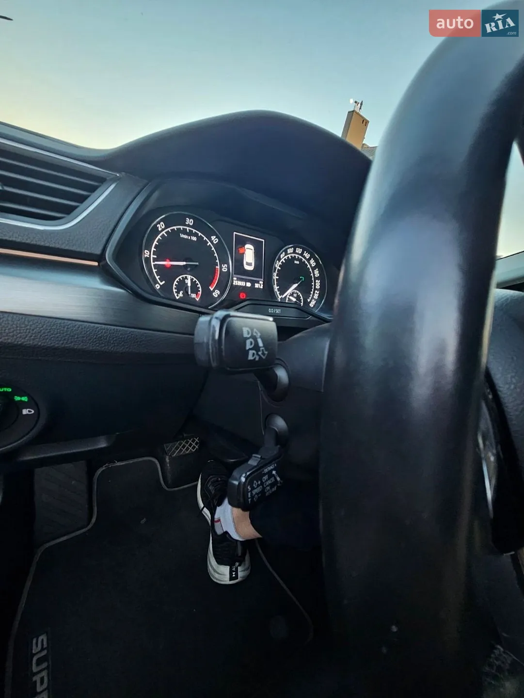 2015 Skoda Superb - мініатюра 22