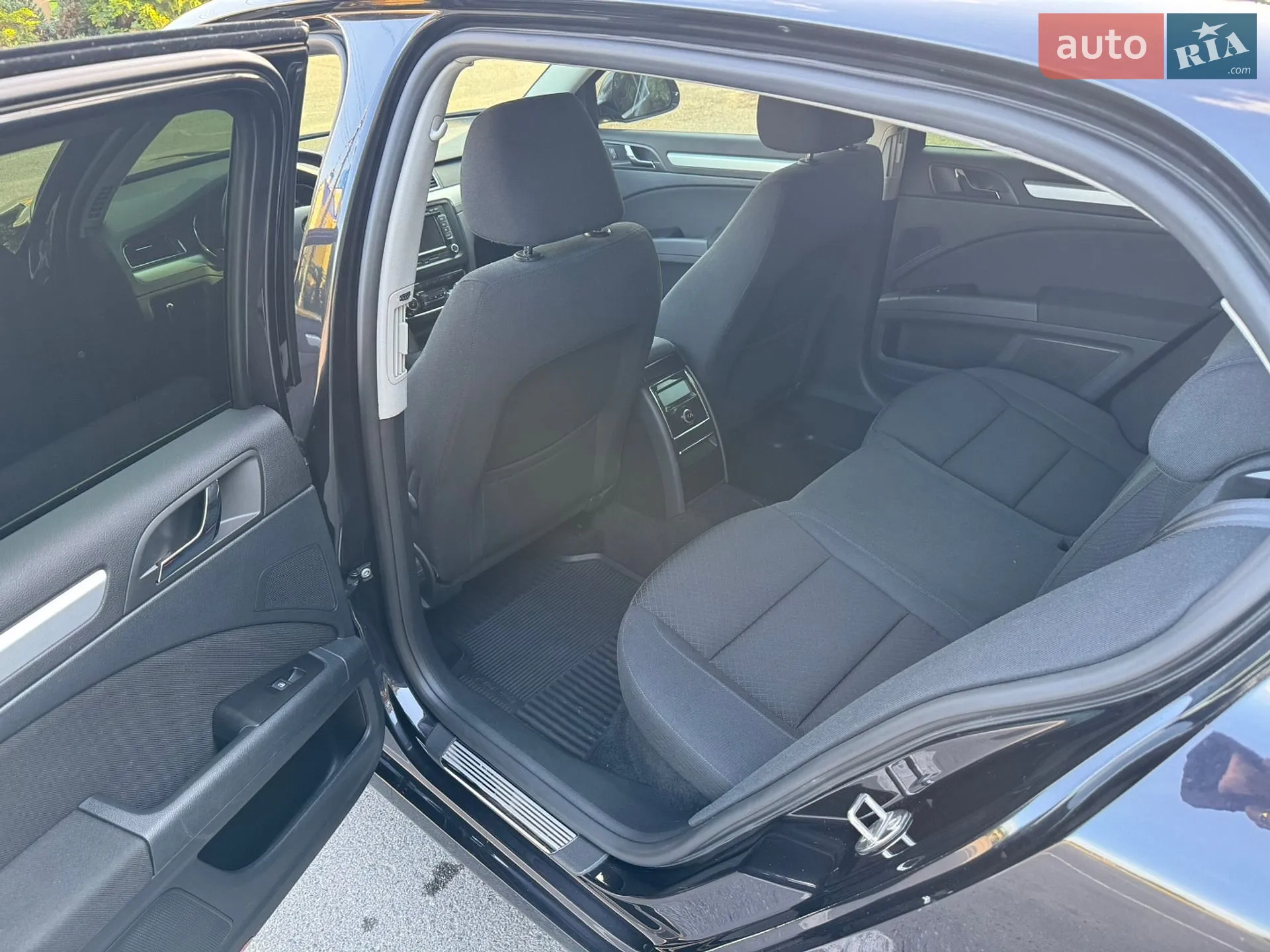 2013 Skoda Superb - мініатюра 12